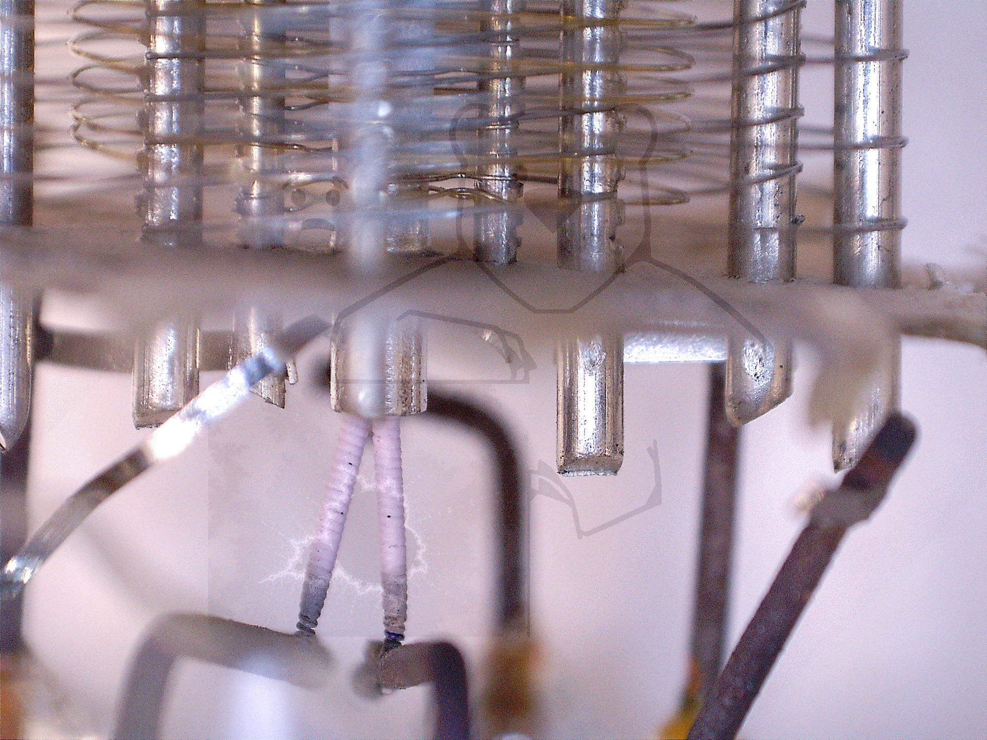 Makroaufnahme EH90 AnschlĂŒsse