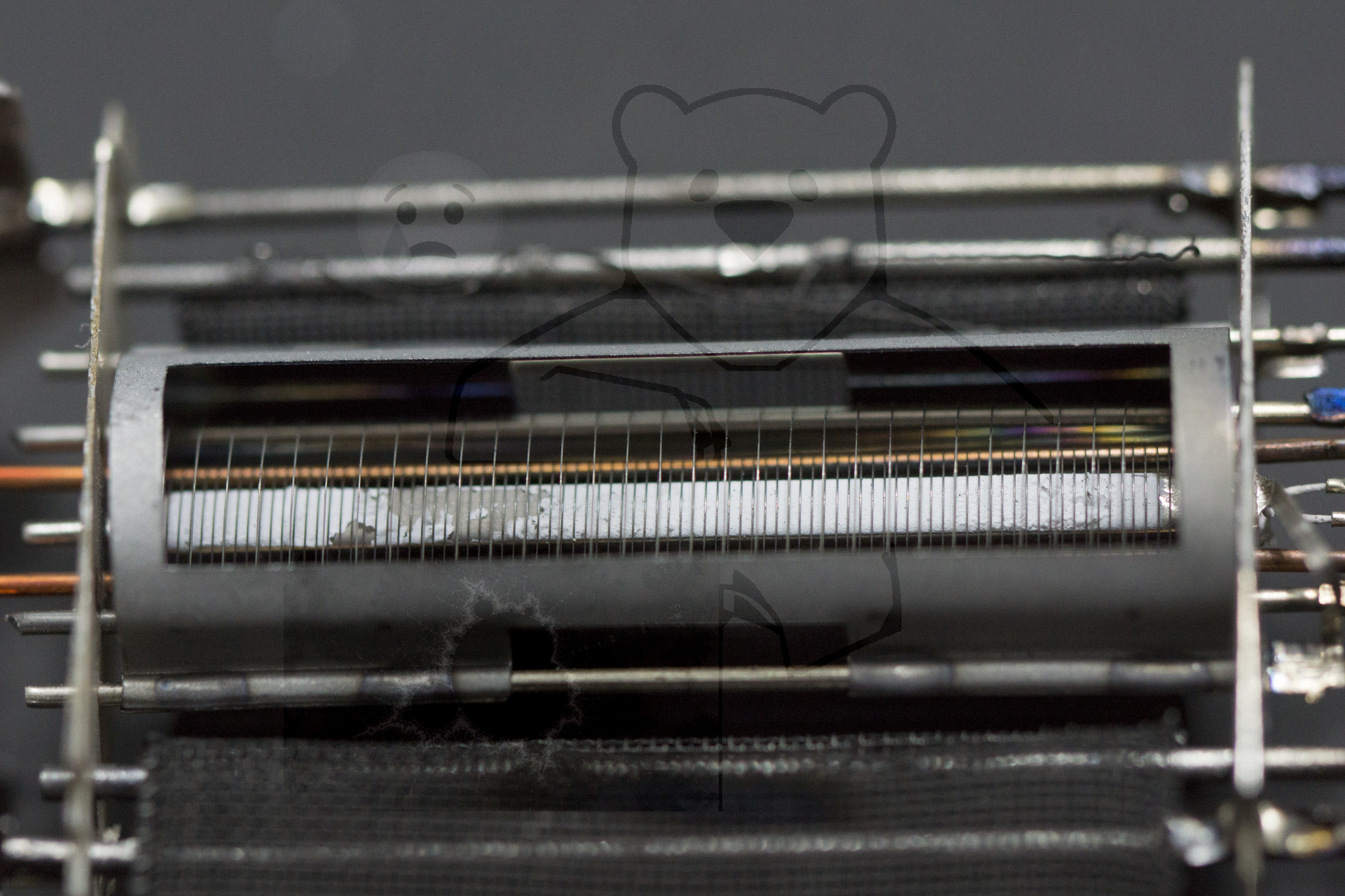 Makroaufnahme EL11 Kathode und Gitter Bild 1