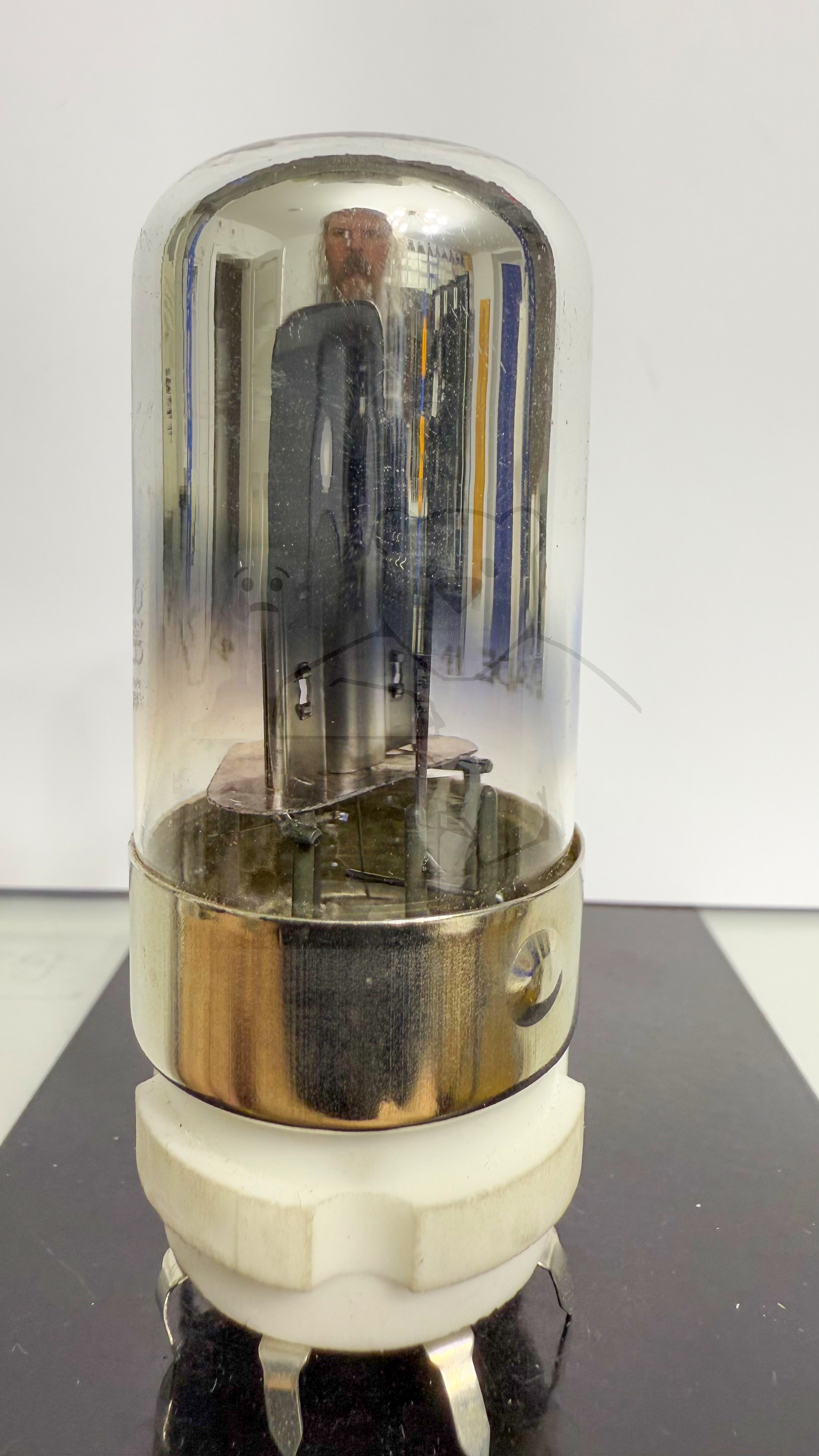 Röhre 1LE3 #4852 Bild 1