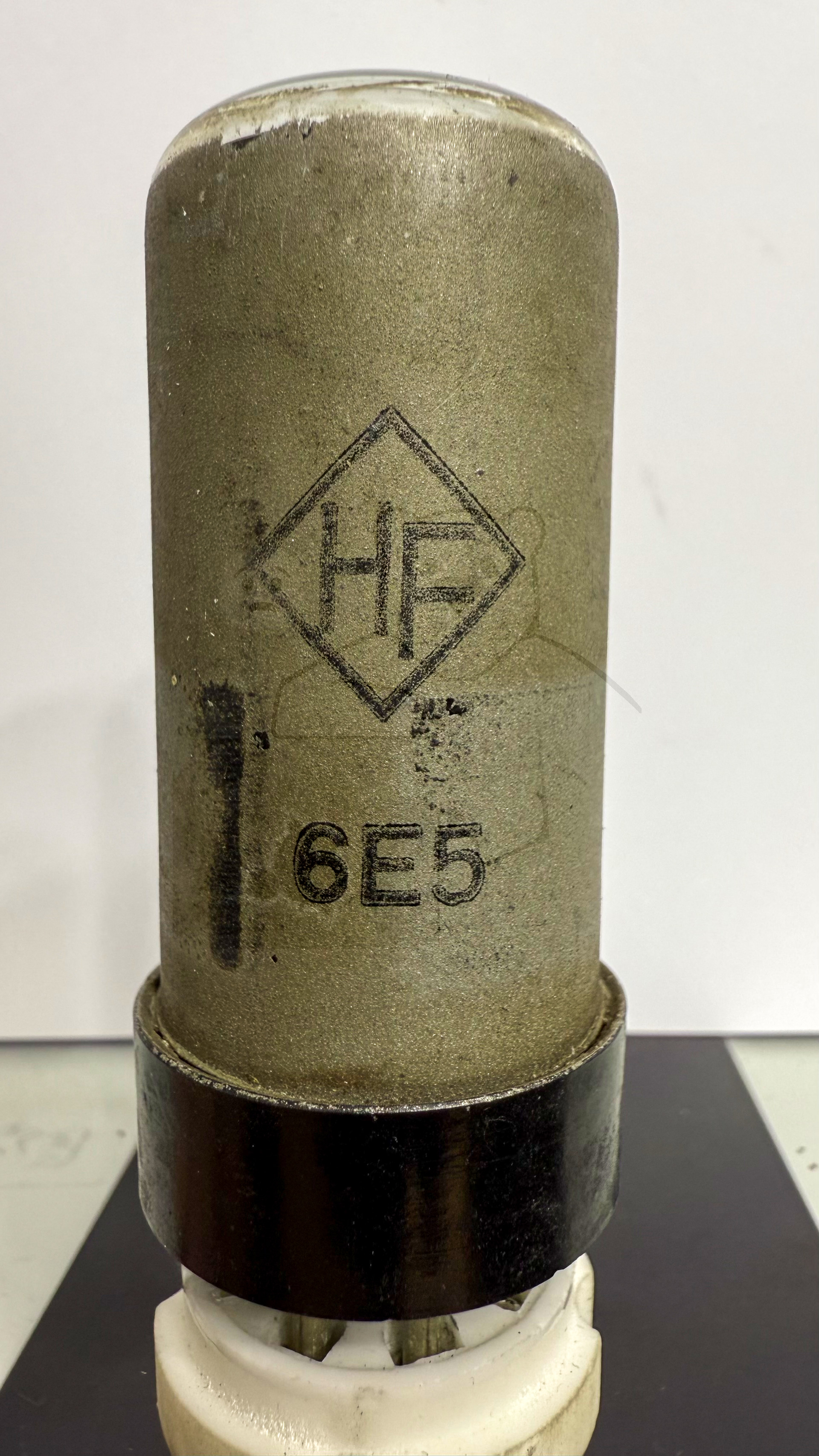 Röhre 6E5 (Europa, Oktal) #5910 Bild 1