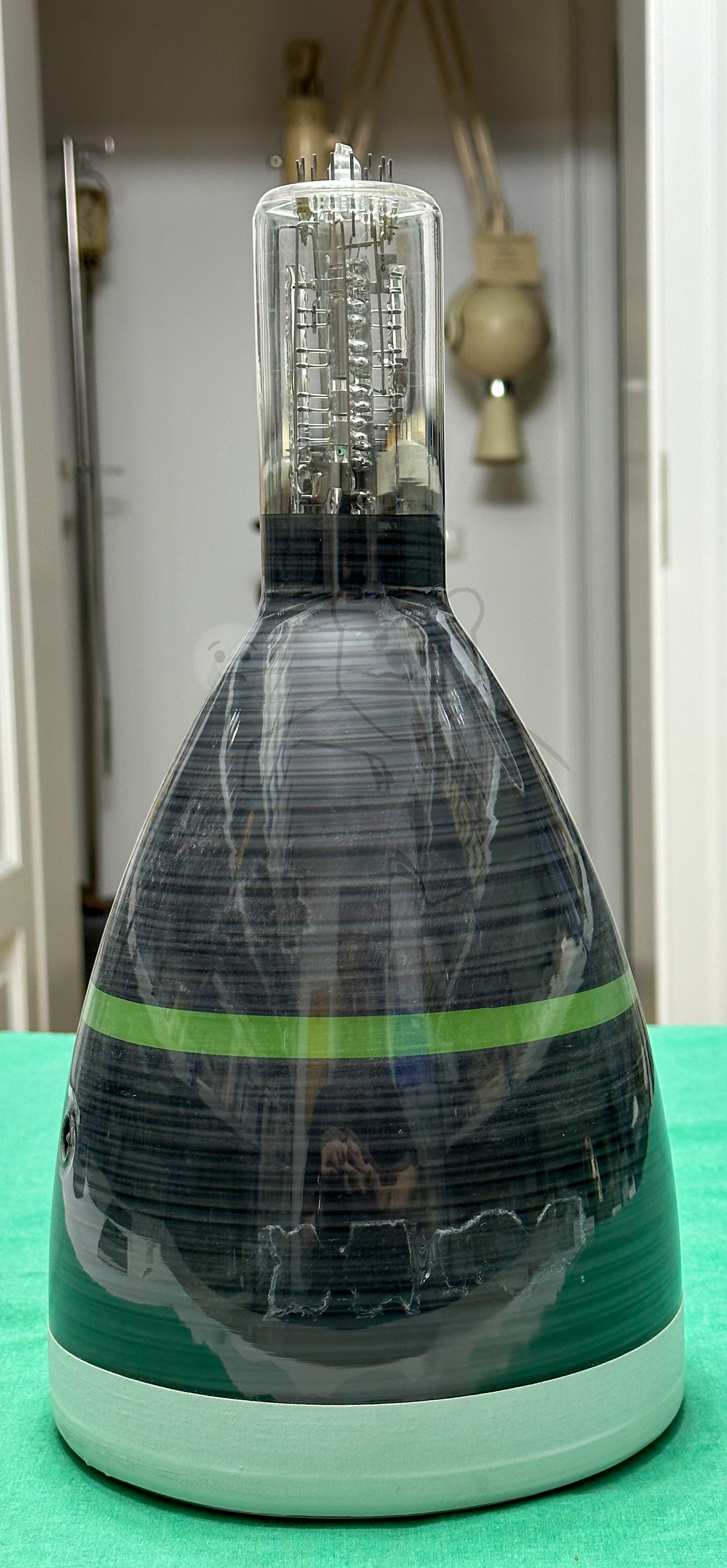 Röhre D18-141GH #4589 Bild 1