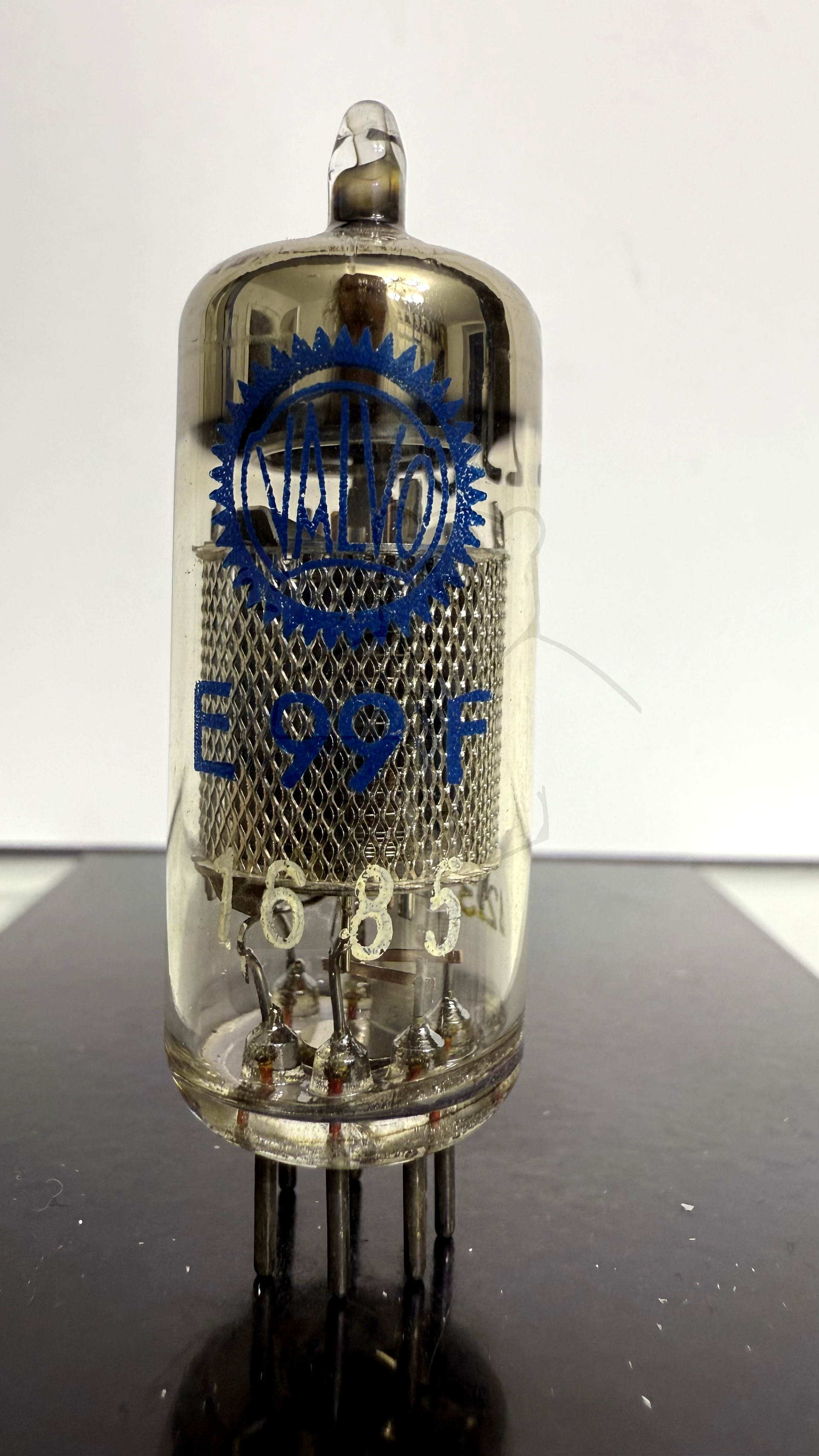 Röhre E99F #2567 Bild 1