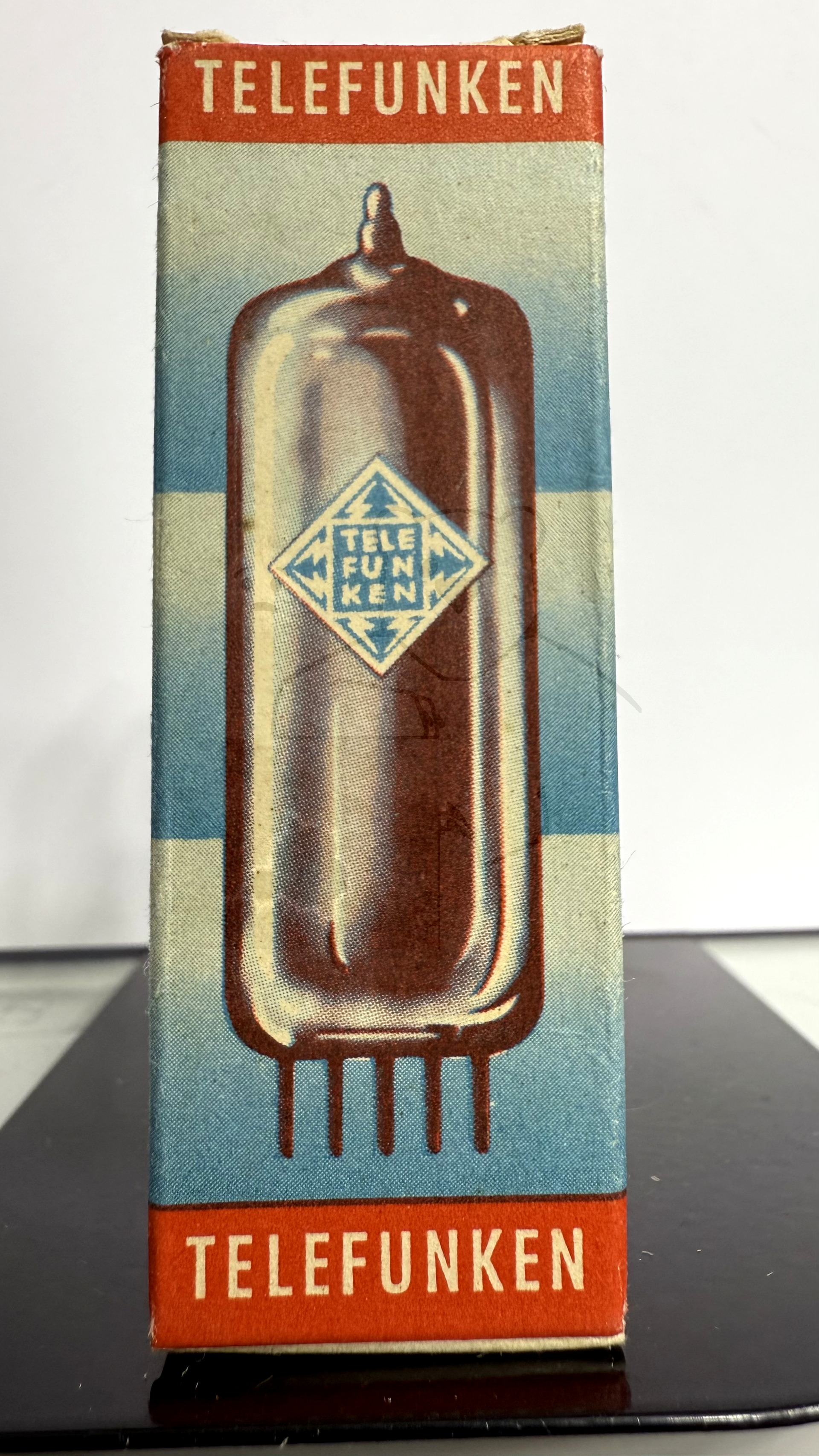 Röhre EAA91 #3372 Verpackung Bild 1