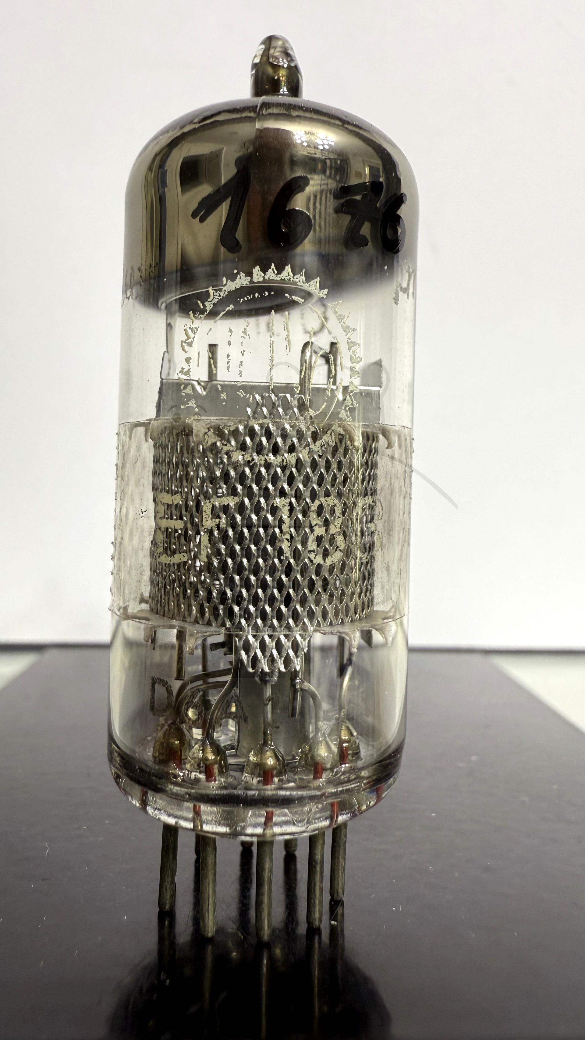 Röhre EF183 #1676 Bild 1