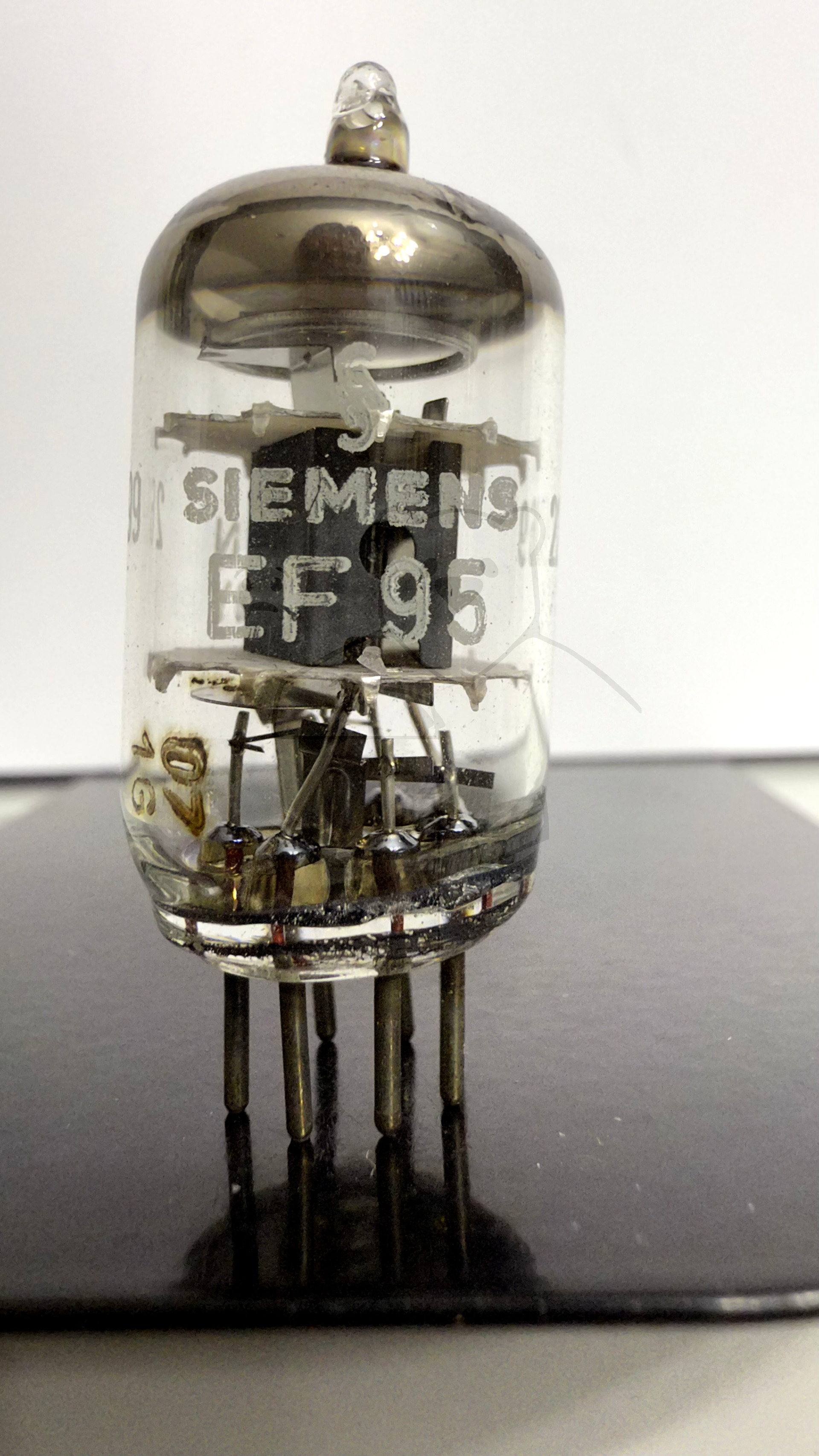 Röhre EF95 #4090 Bild 1