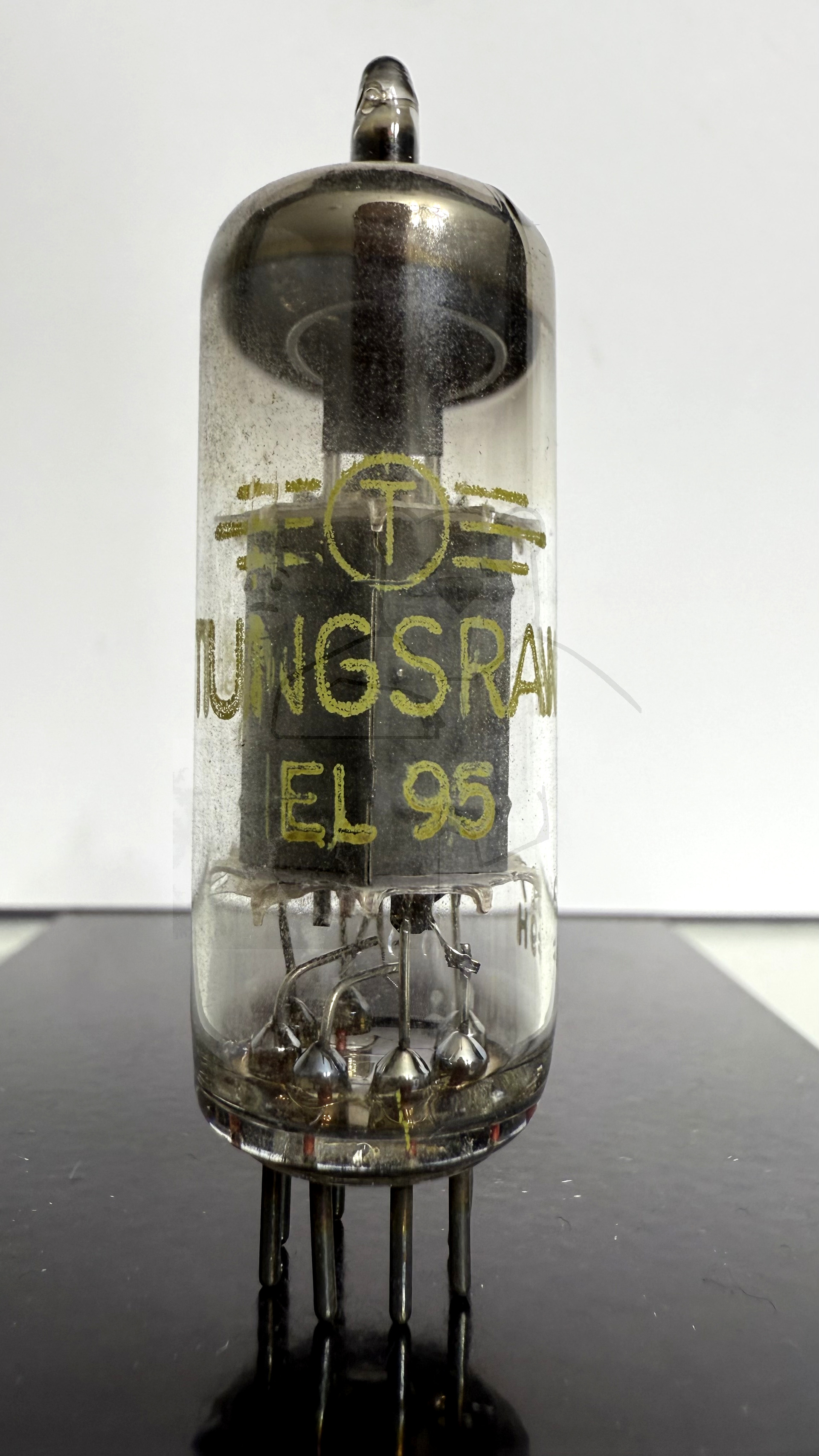 Röhre EL95 #0567 Bild 1