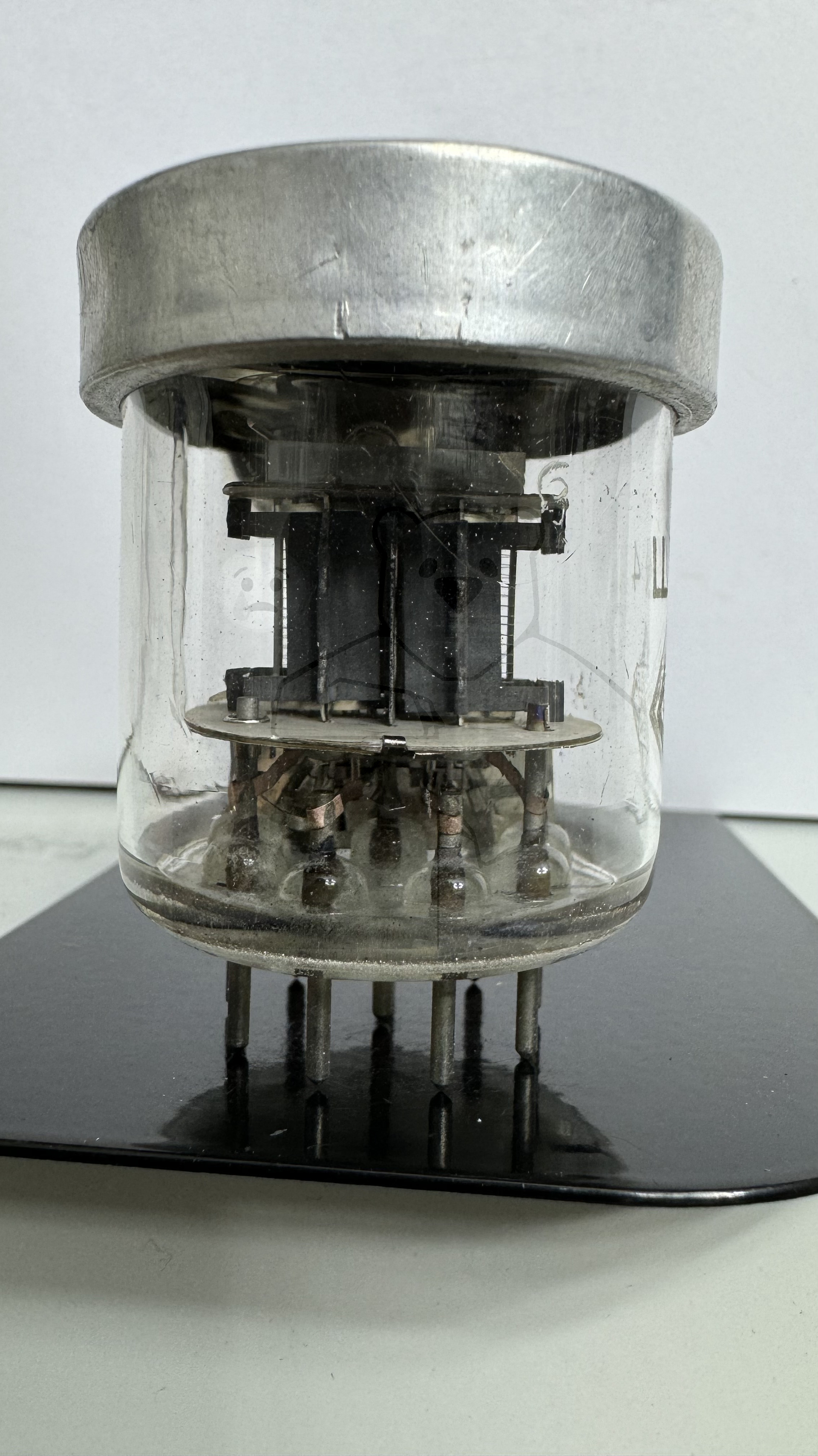 Röhre LV4 #8194 Bild 1