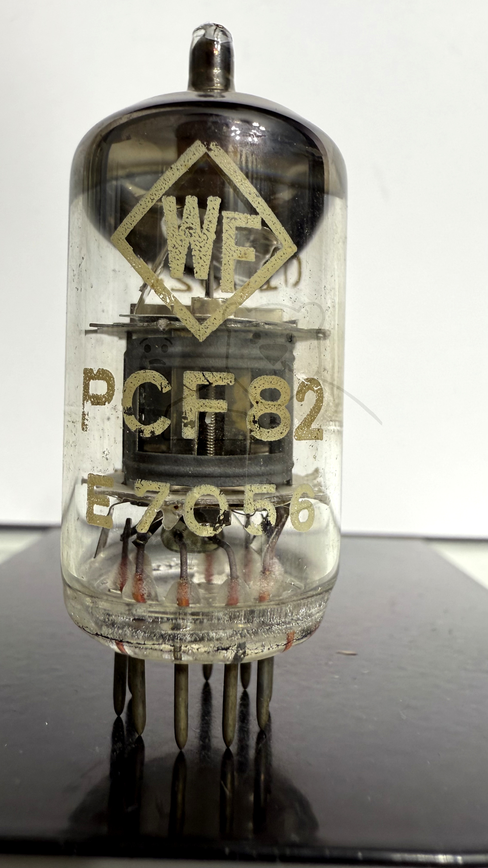 Röhre PCF82 #5856 Bild 1