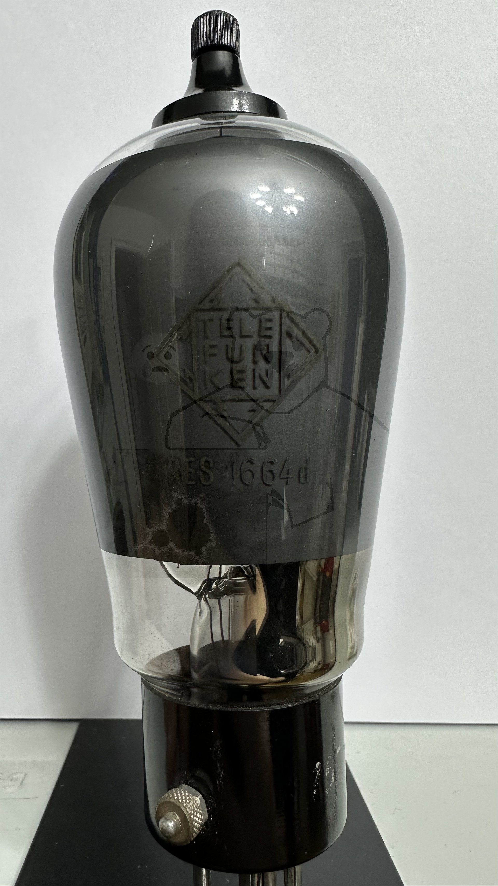 Röhre RES1664d #6411 Bild 1