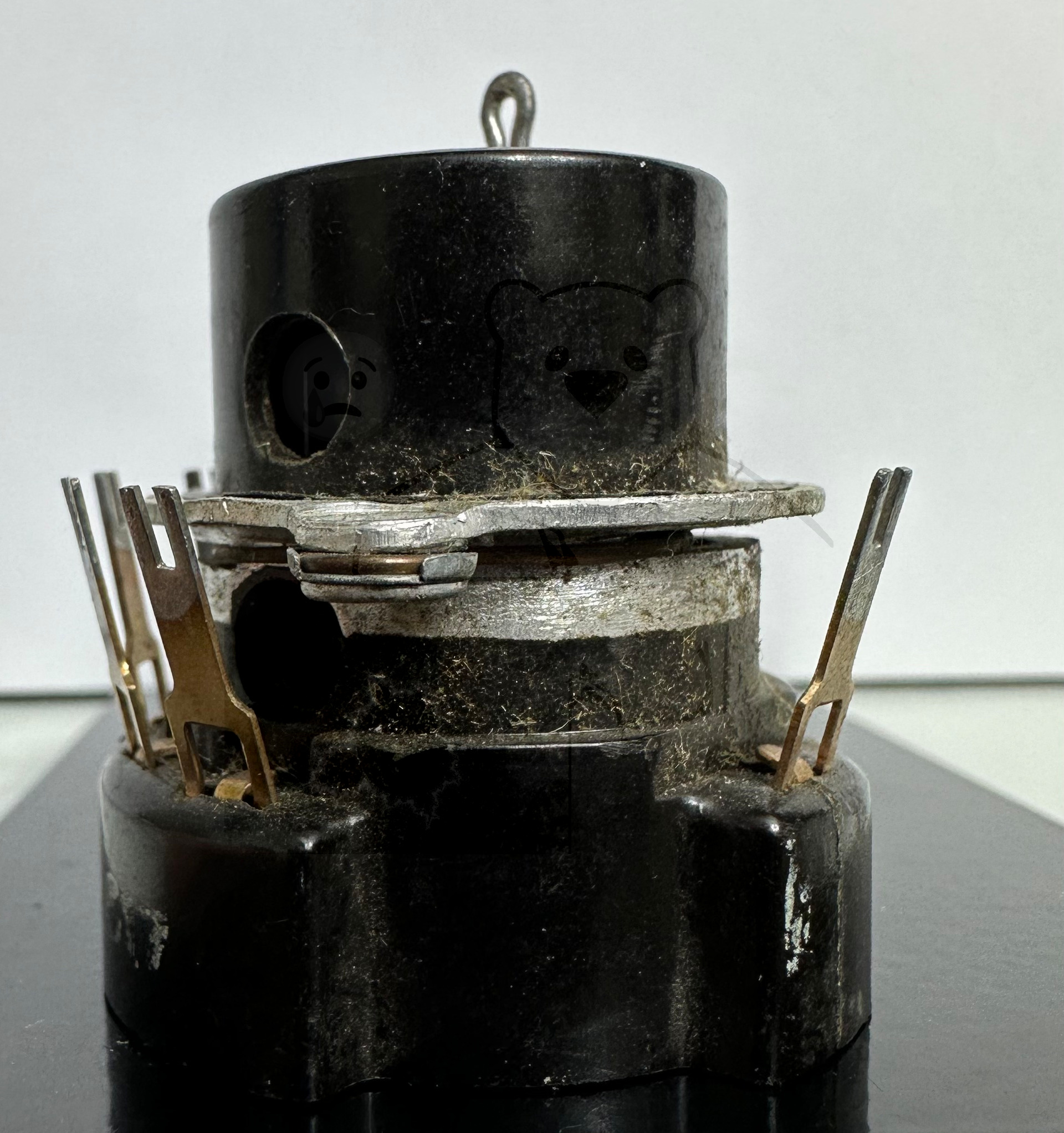 Röhre RL2,4P2 #0071 Fassung Bild 1