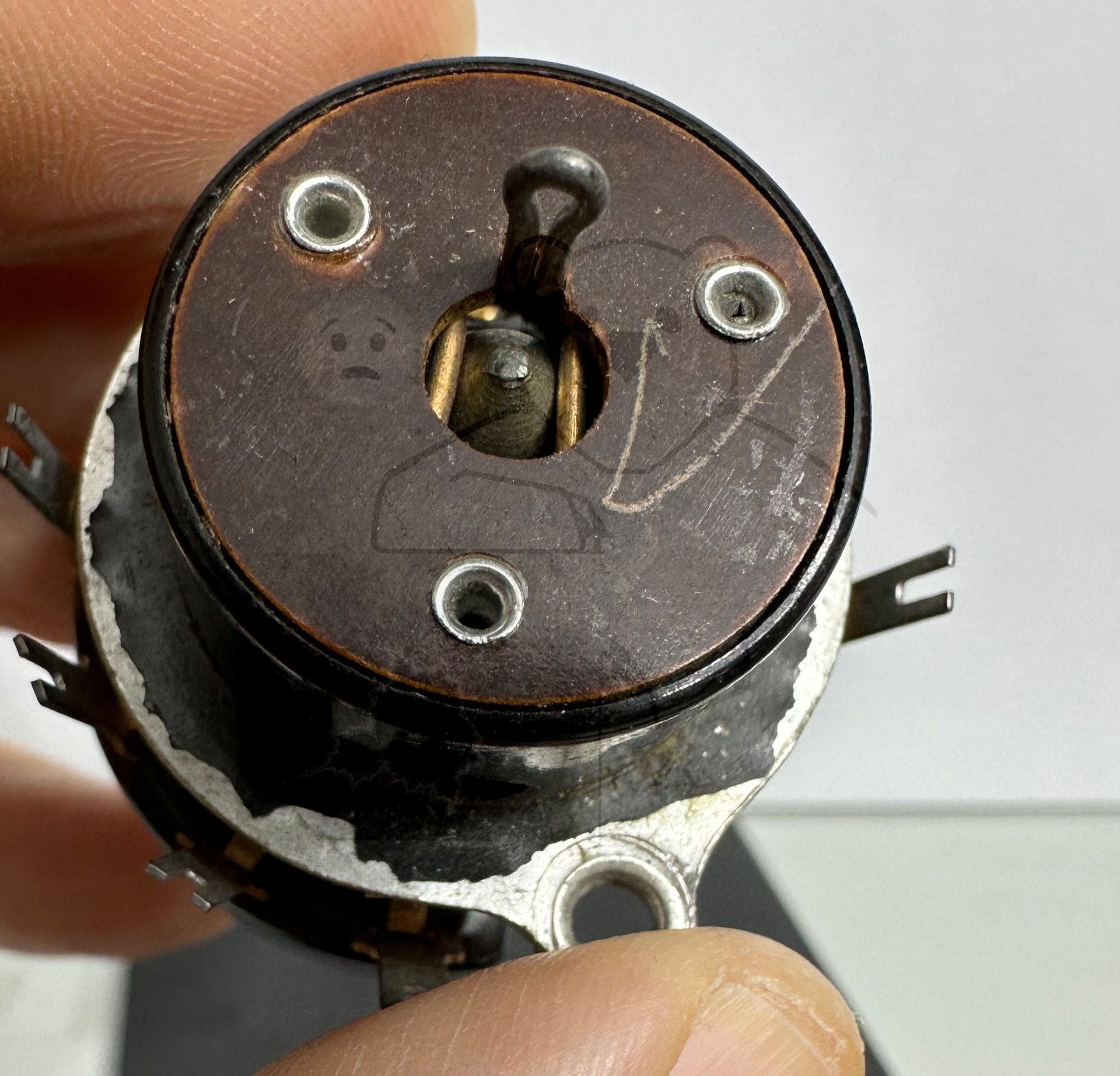 Röhre RL2,4P2 #0071 Fassung Bild 11