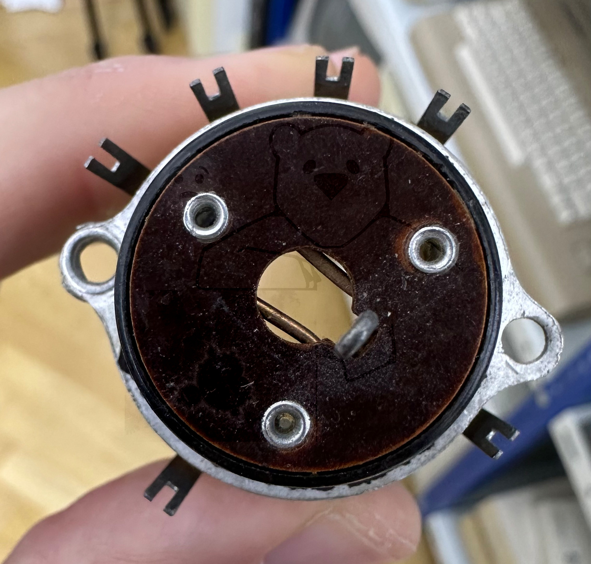 Röhre RL2,4P2 #0071 Fassung Bild 3