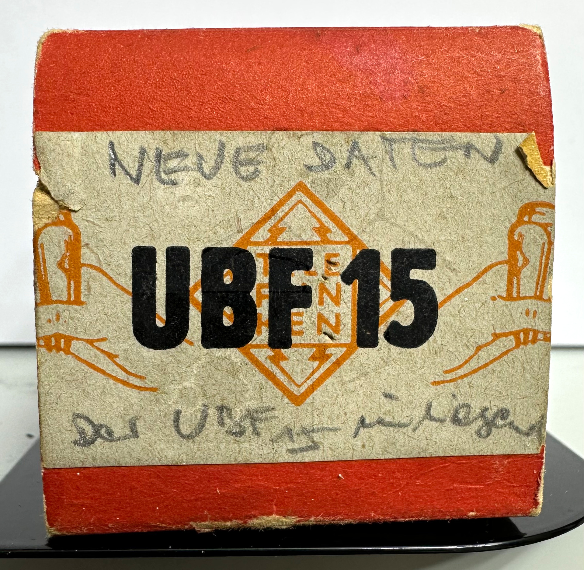 Röhre UBF15 #4811 Verpackung Bild 2