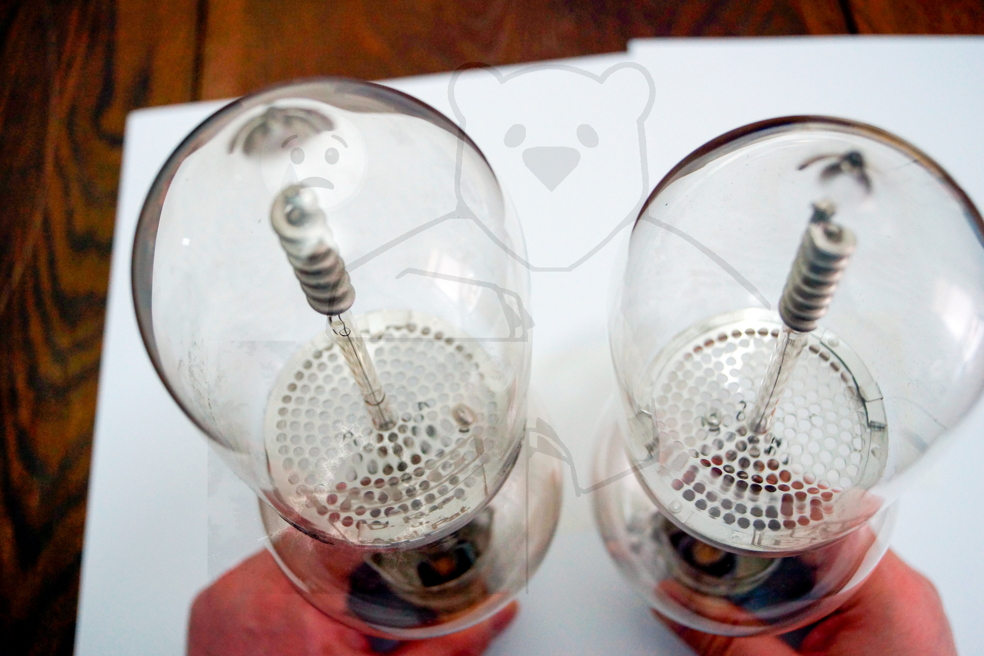 Vergleich zweier Original Liebenröhren Seriennummer 'Ss990' und 'Ss145' - Bild 15