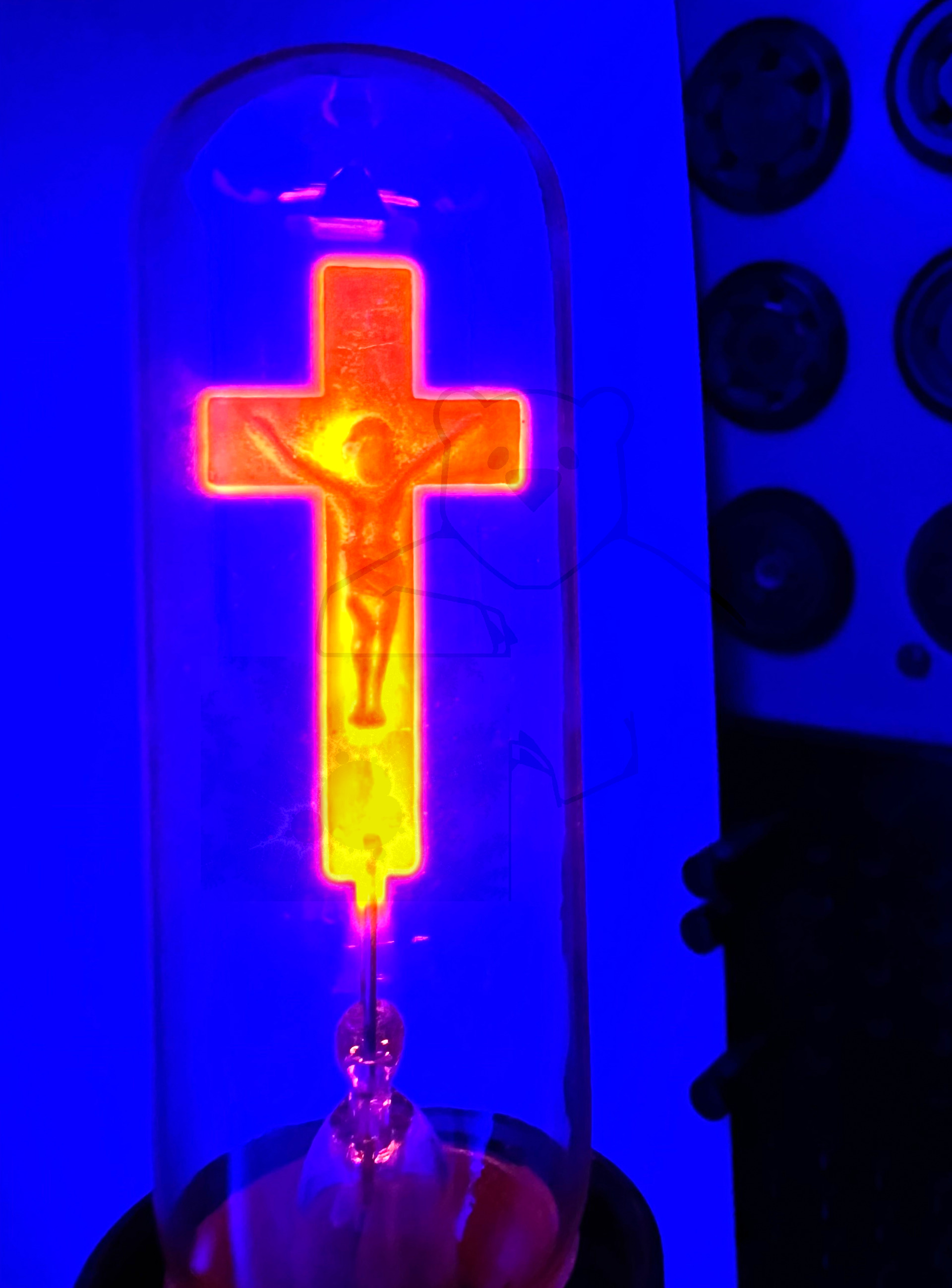 Glimmlampe 'Kreuz' Version 3 Verpackung In Betrieb Bild 1