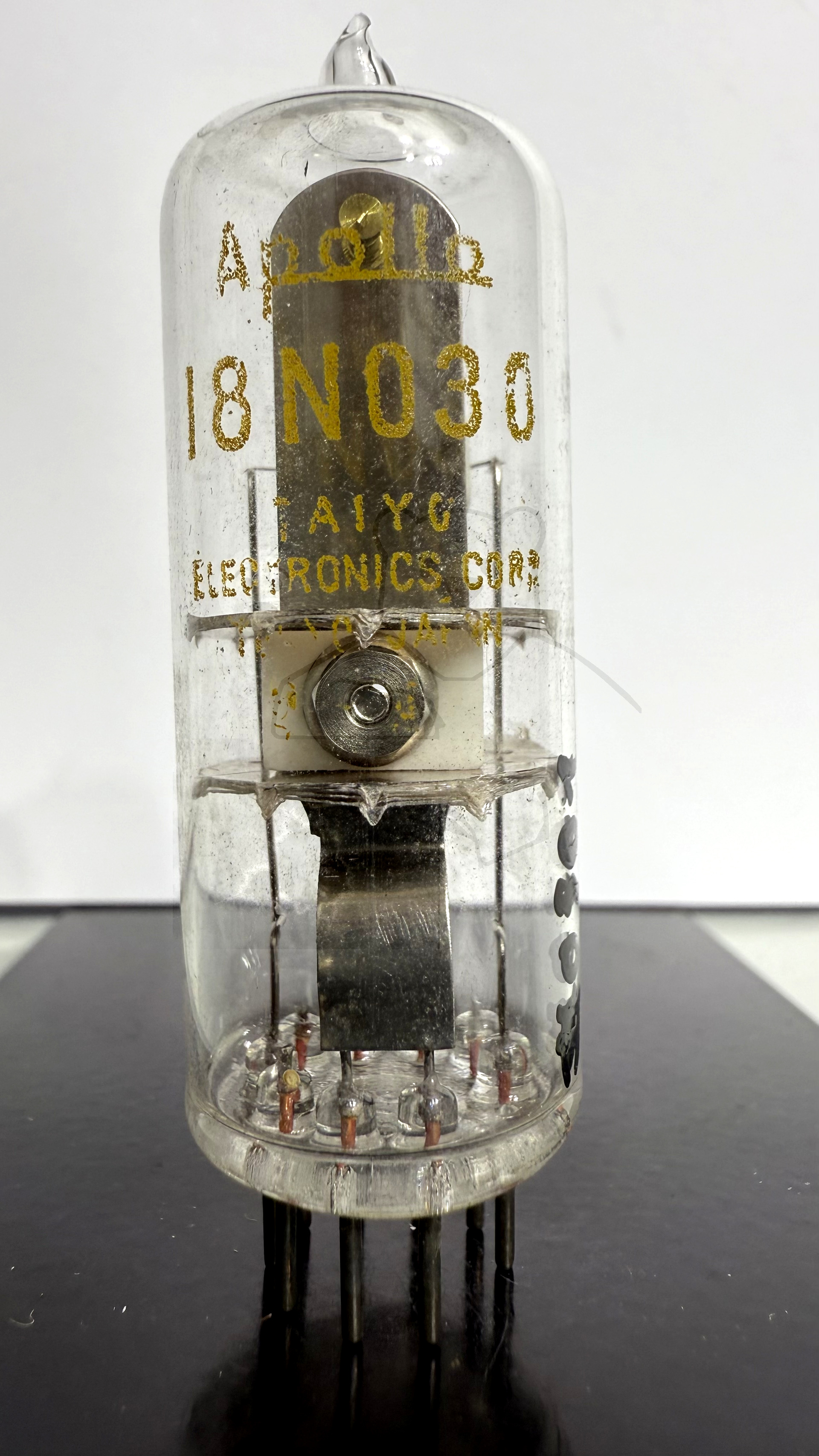 Röhre 18NO30 #0301 Bild 1