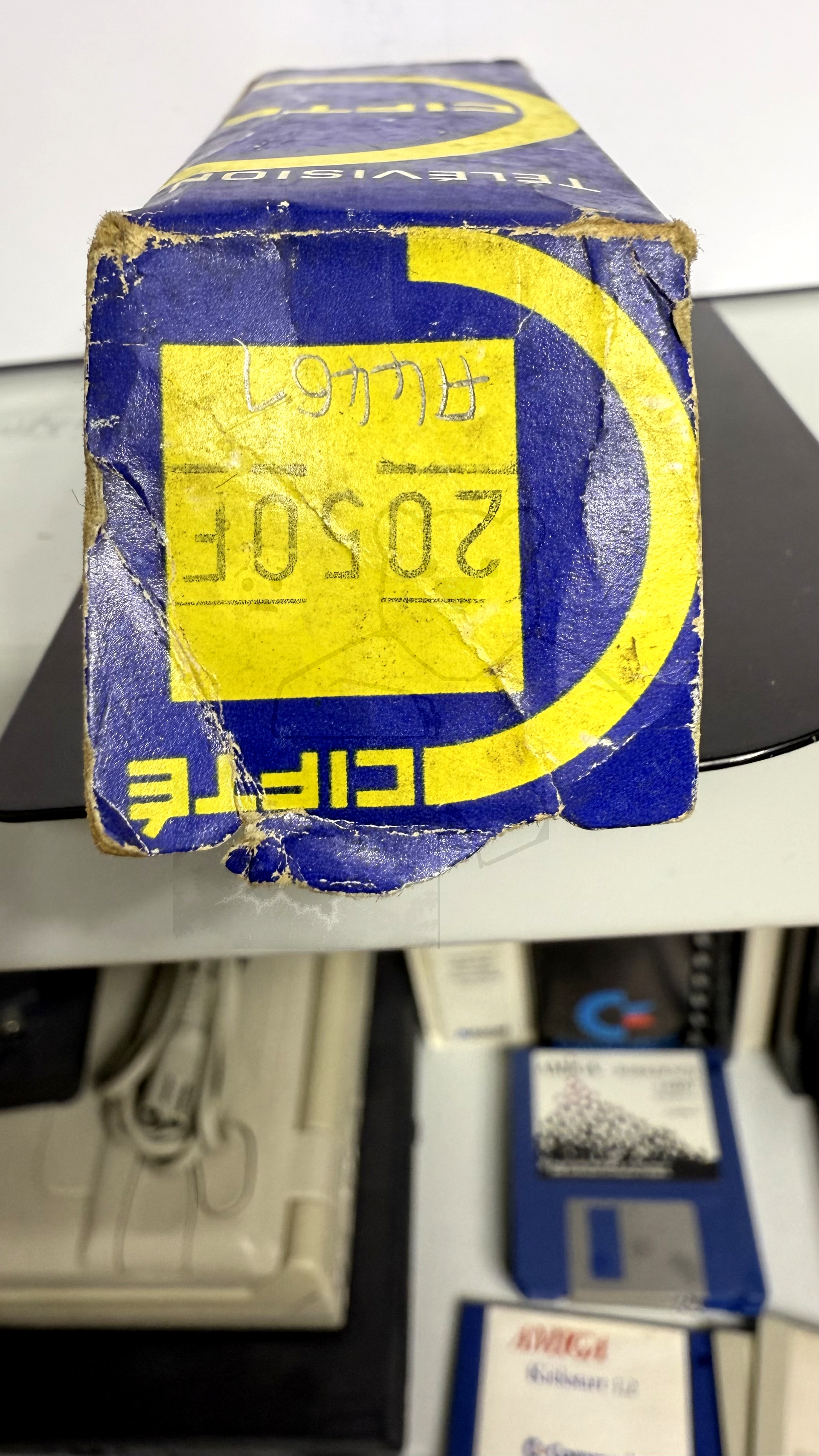 Röhre 2050F #4460 Verpackung Bild 3