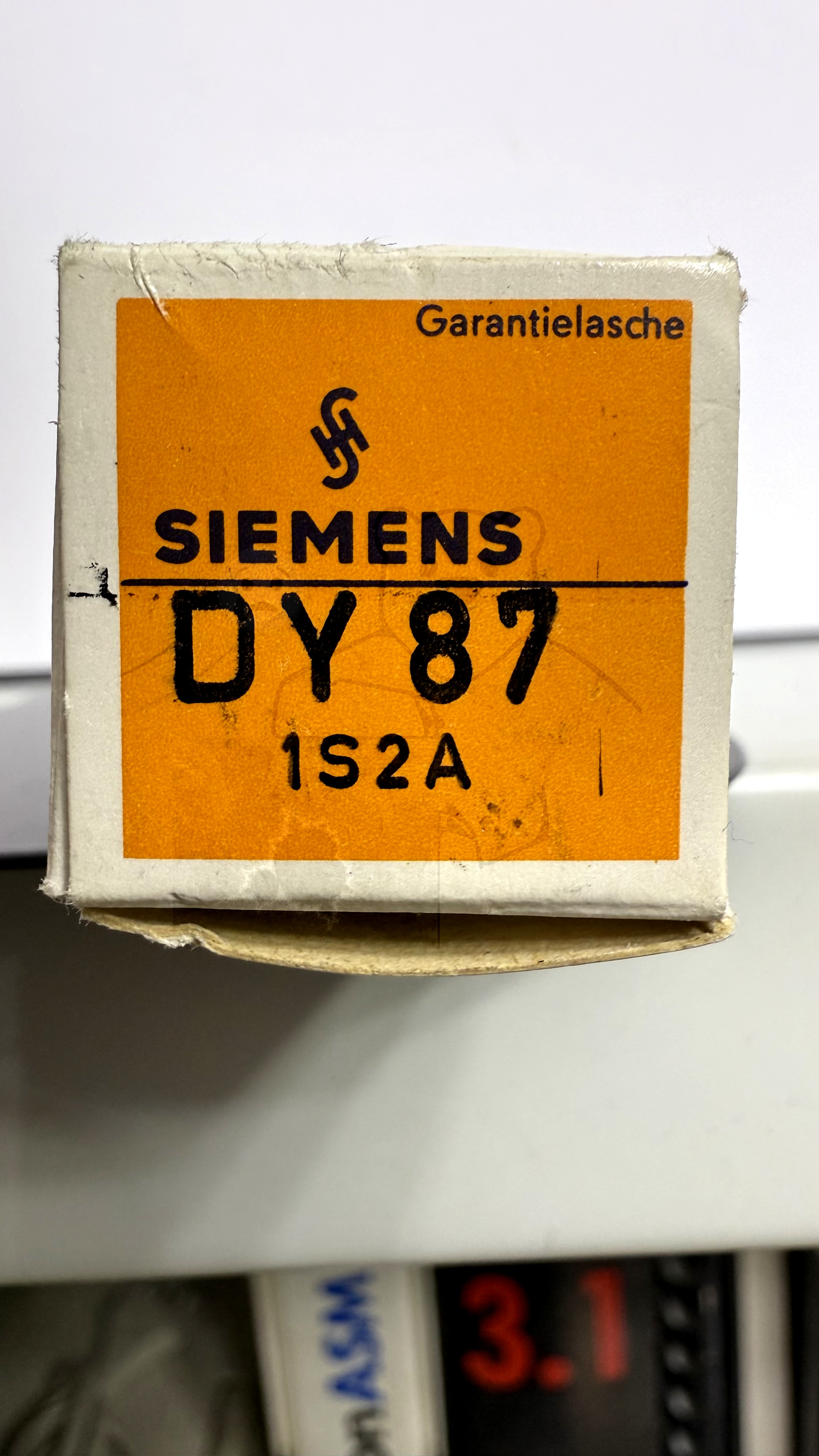 Röhre DY87 #3119 Verpackung Bild 3