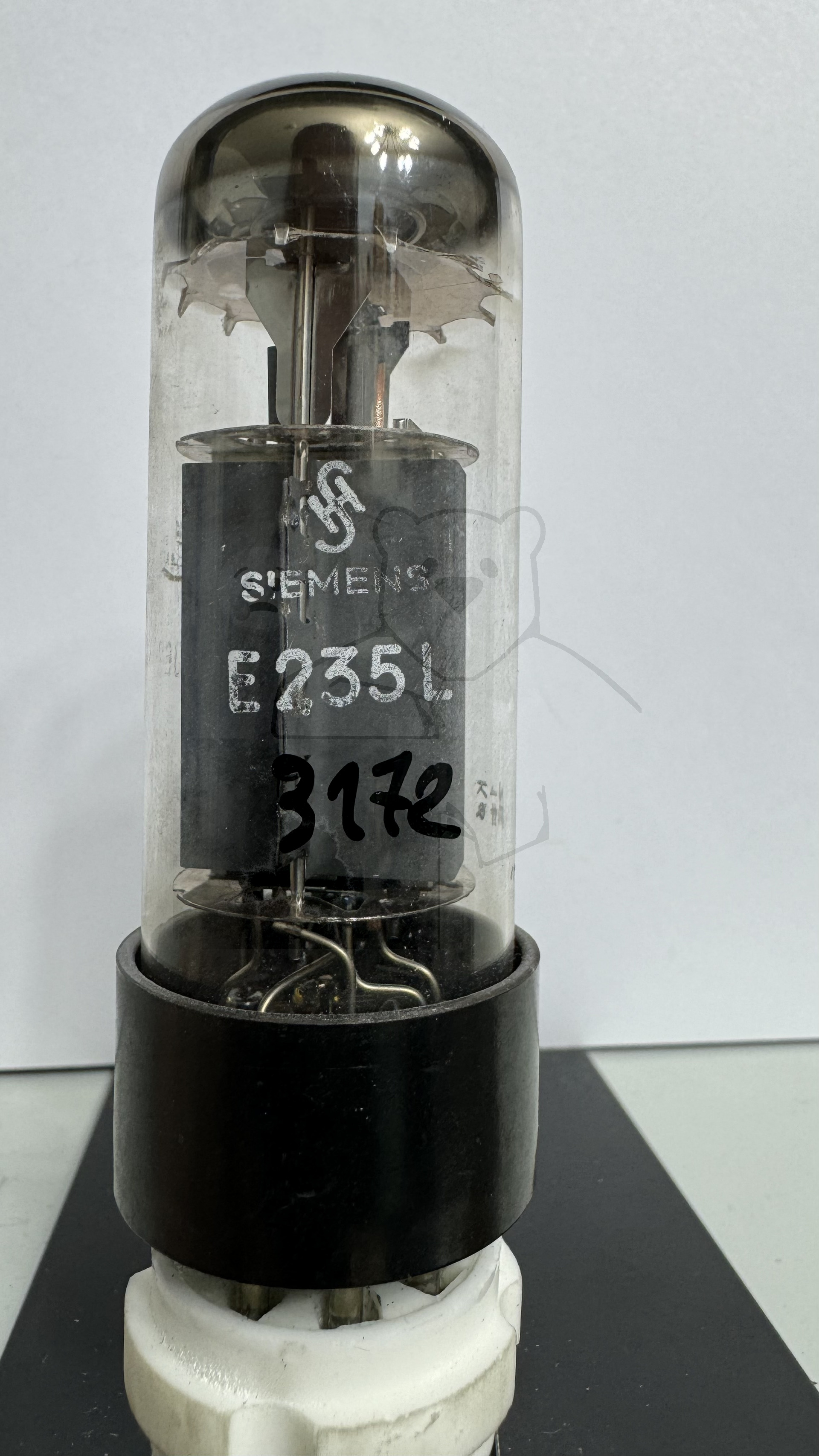 Röhre E235L #3172 Bild 1