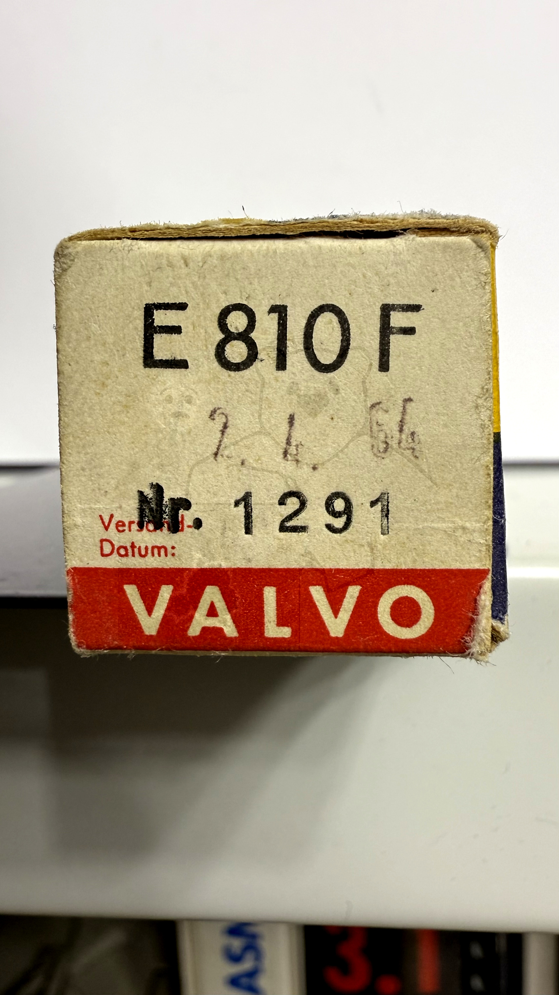 Röhre E810F #3384 Verpackung Bild 3