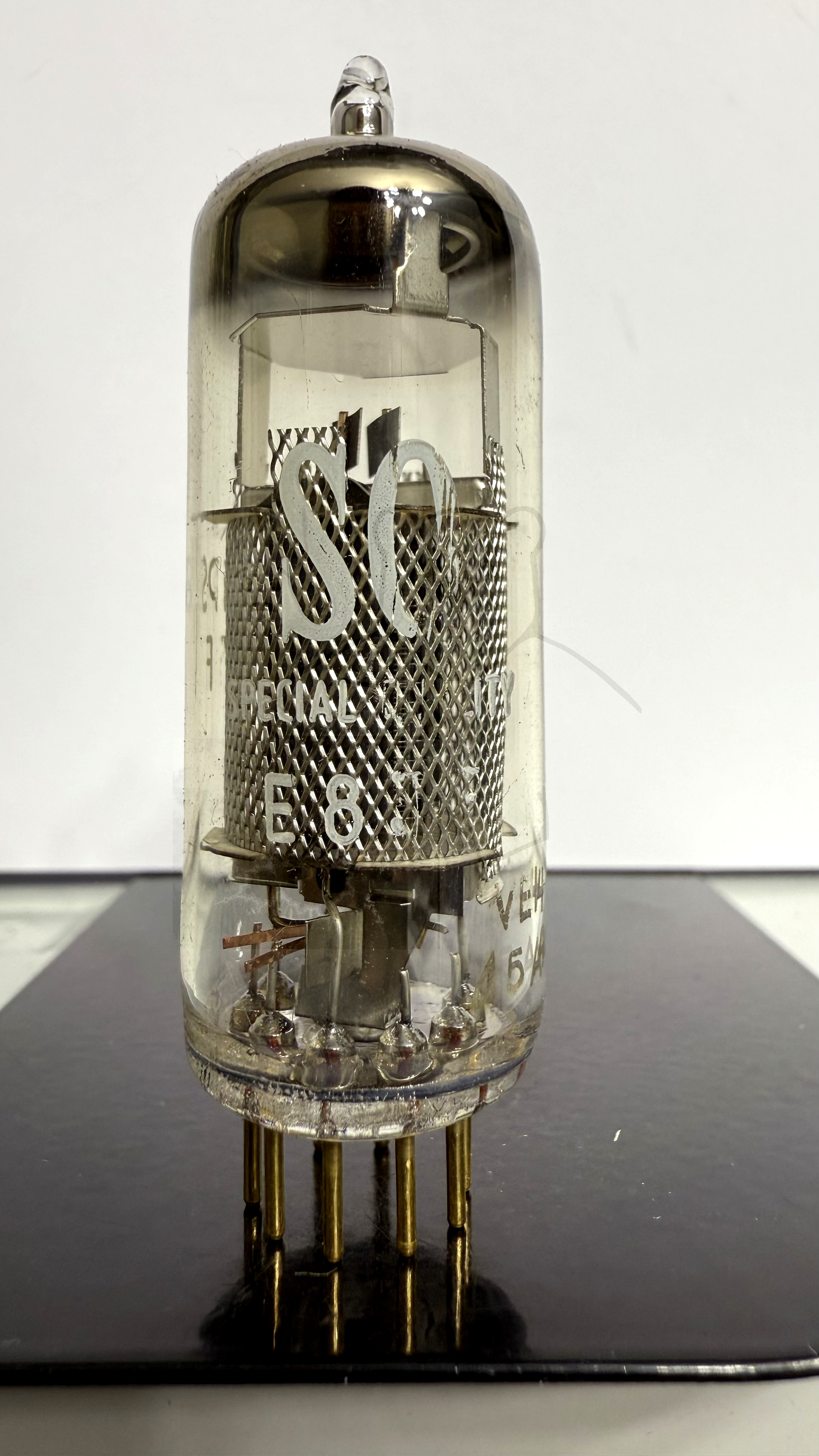 Röhre E83F #3838 Bild 1