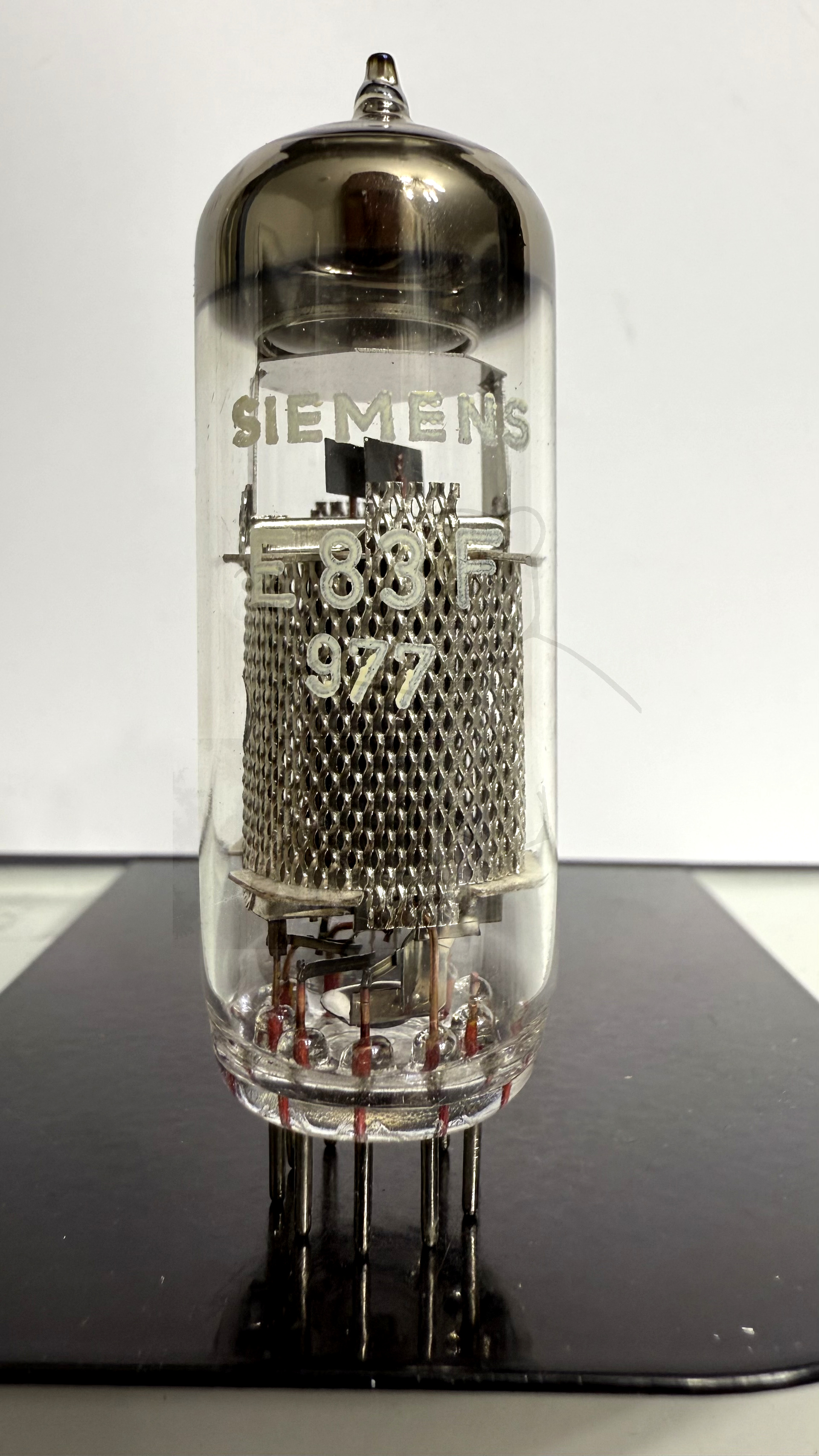 Röhre E83F #4388 Bild 1