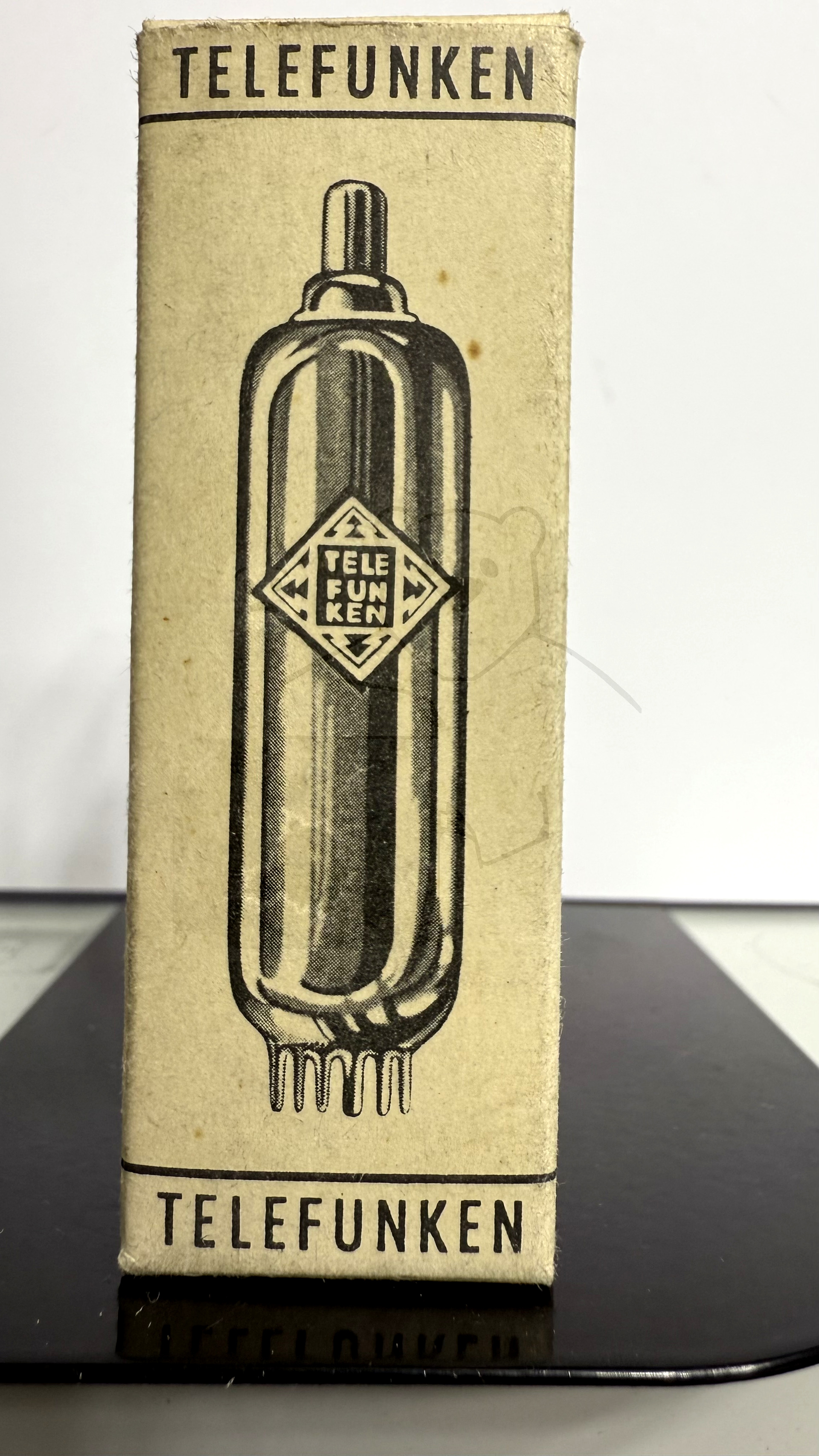 Röhre EAF42 #3374 Verpackung Bild 1