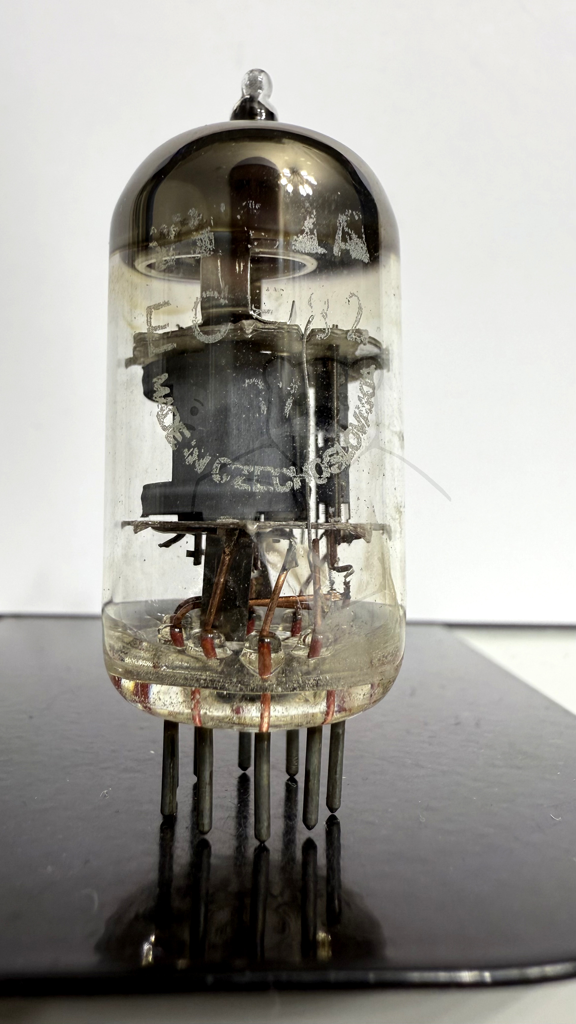 Röhre ECF82 #5828 Bild 1