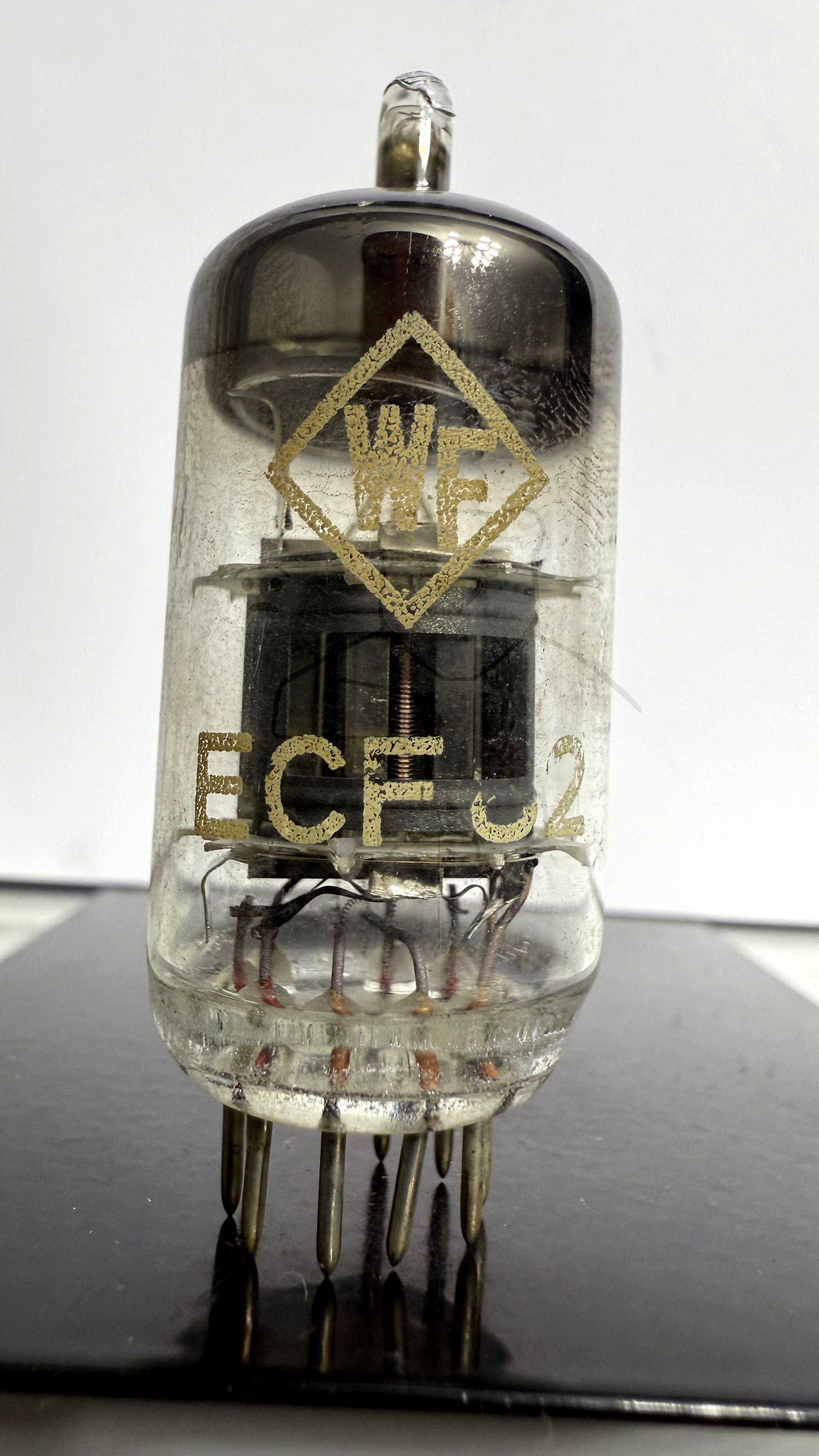 Röhre ECF82 #5832 Bild 1