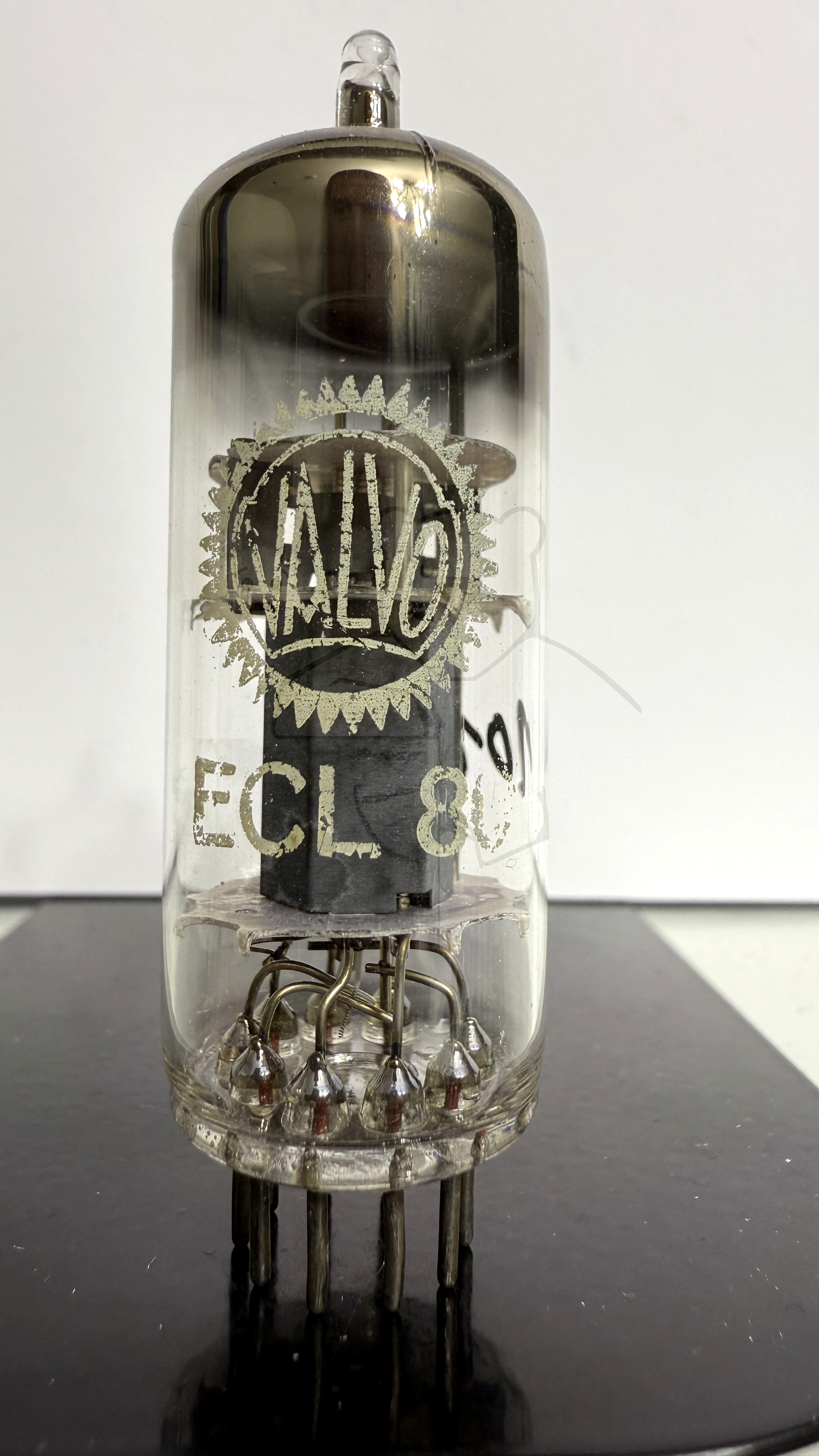 Röhre ECL80 #1012 Bild 1