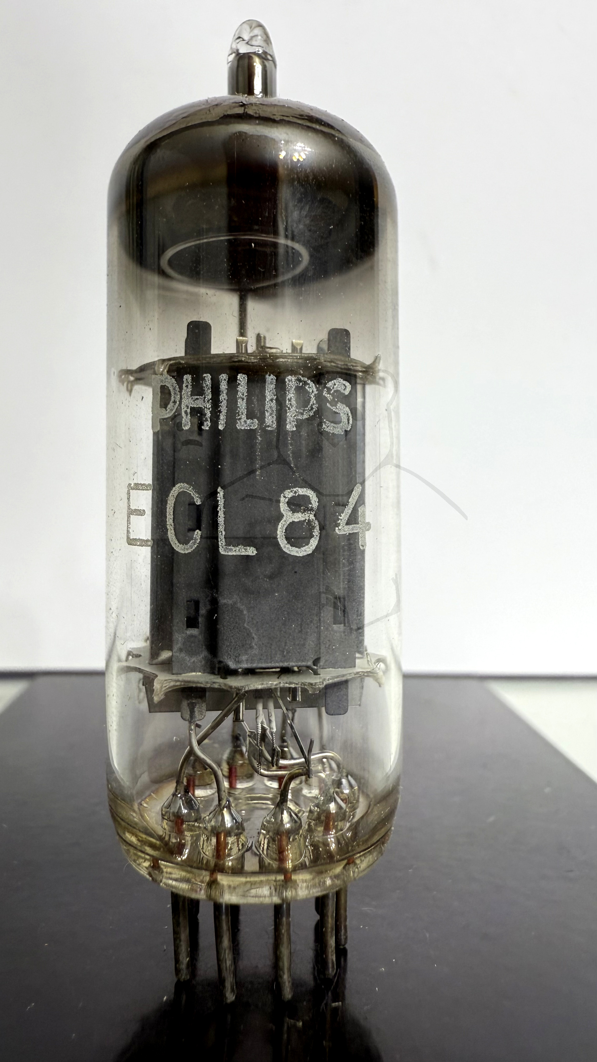 Röhre ECL84 #7046 Bild 1