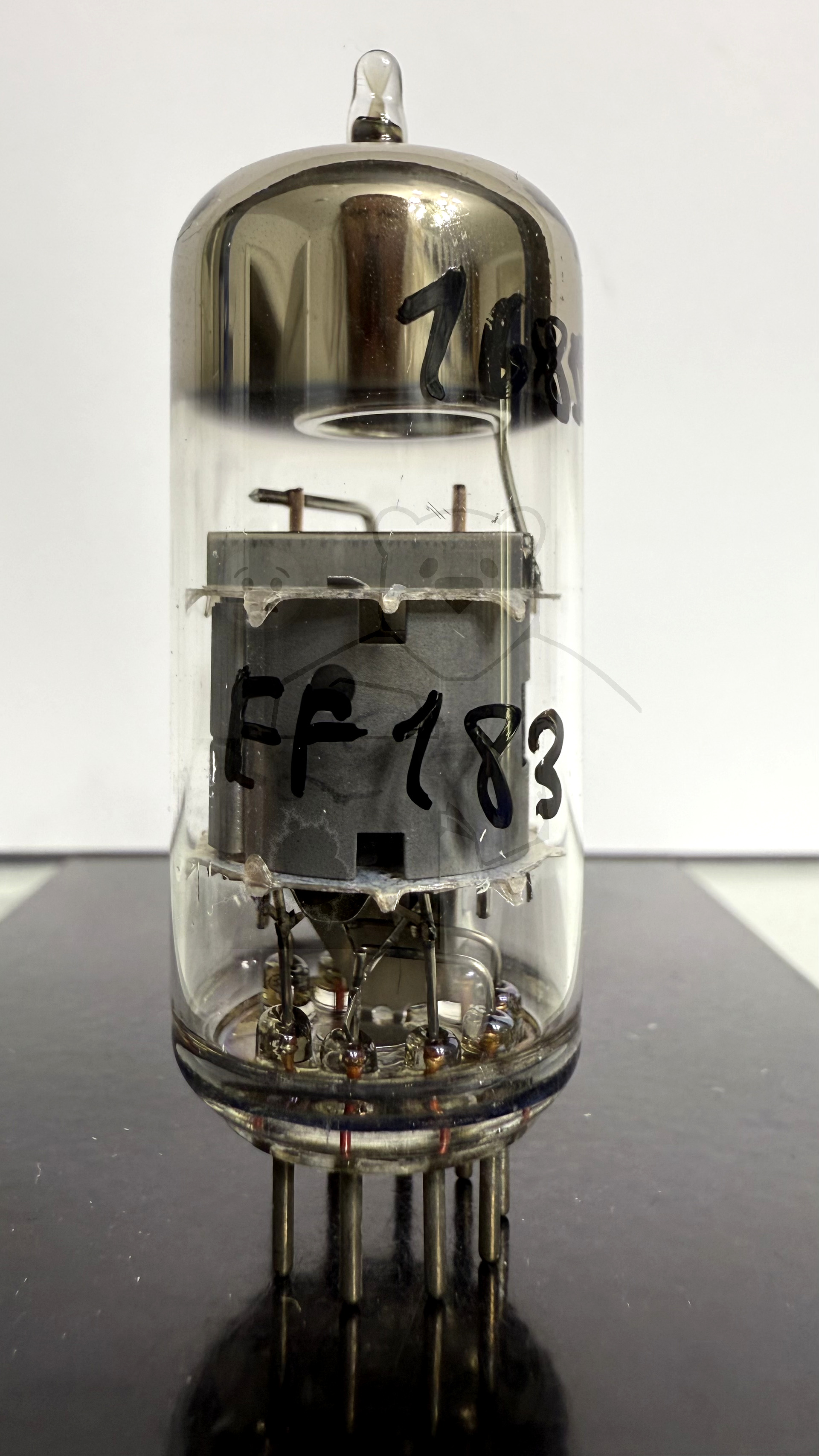 Röhre EF183 #1685 Bild 1