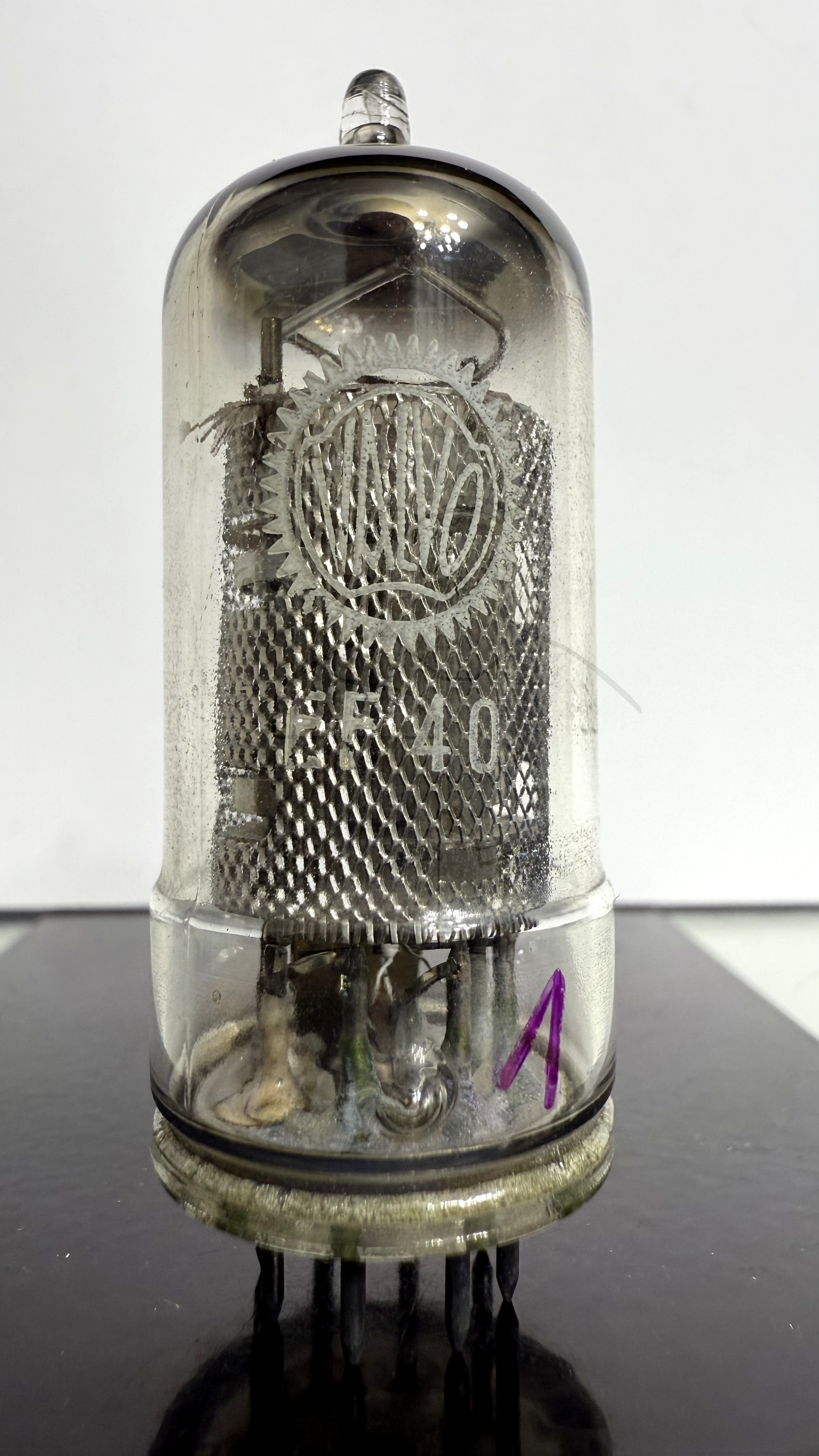 Röhre EF40 #4977 Bild 1