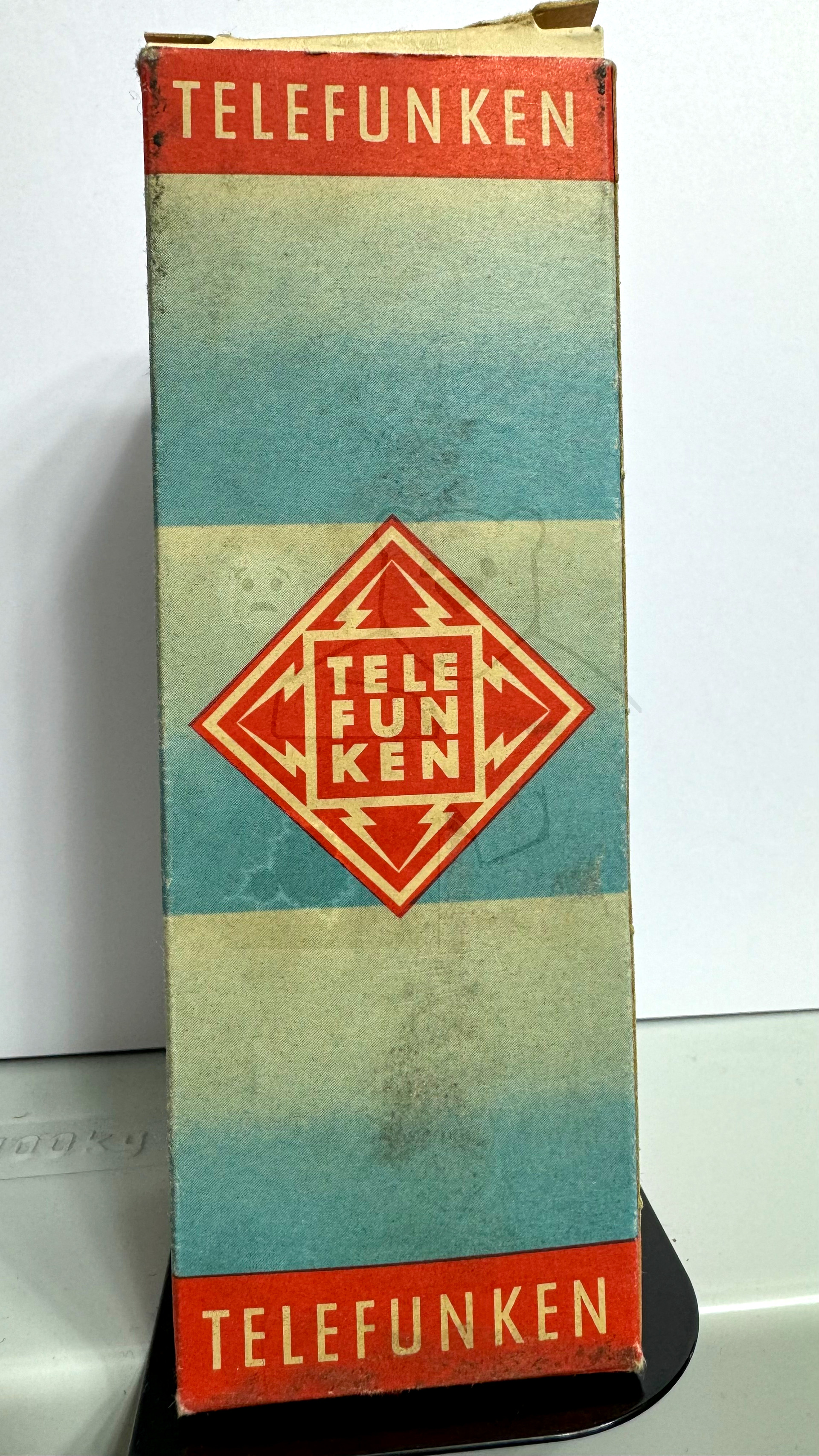 Röhre EL3010 #7671 Verpackung Bild 1