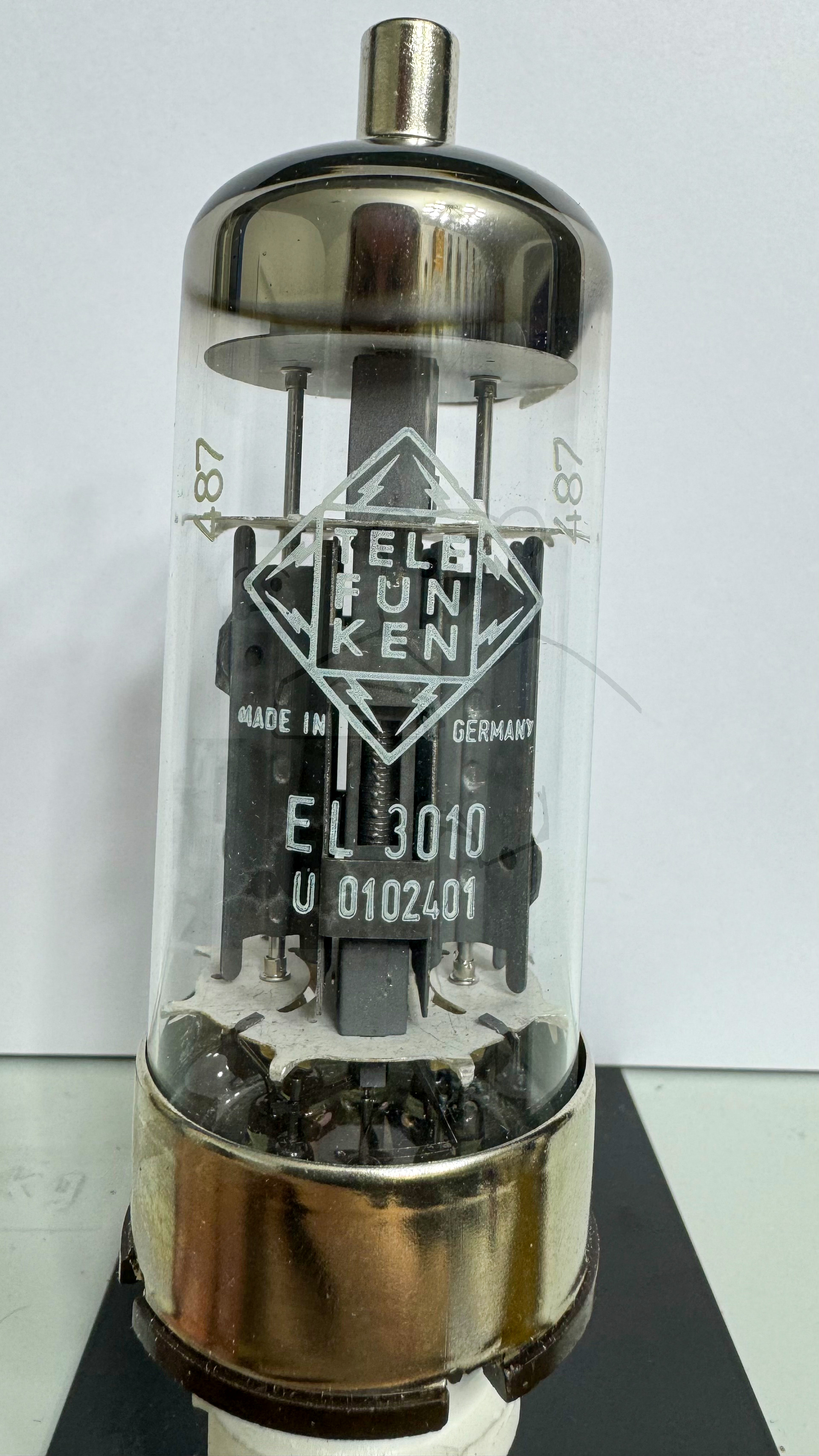 Röhre EL3010 #7672 Bild 1