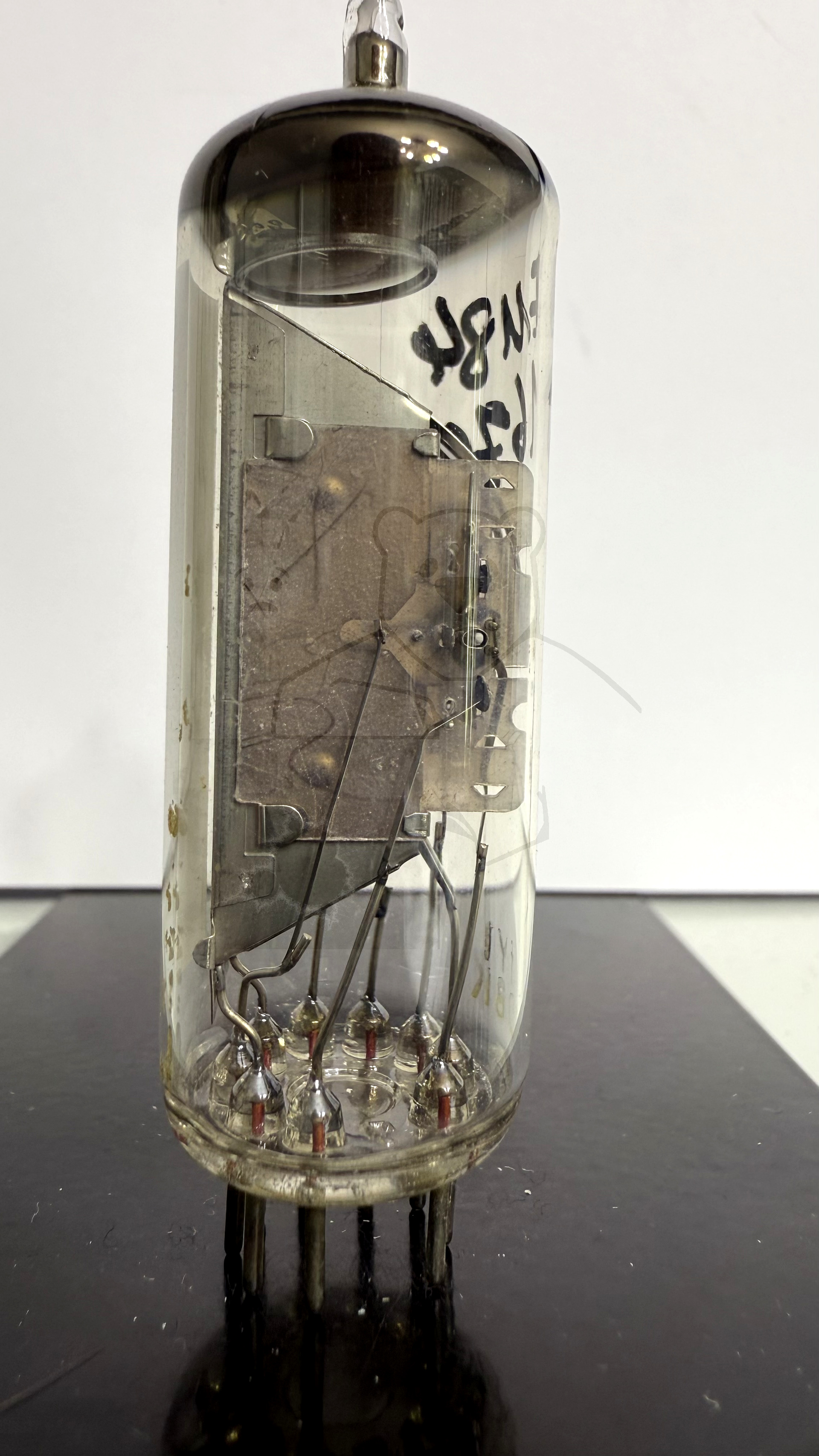 Röhre EM84 #1670 Bild 1