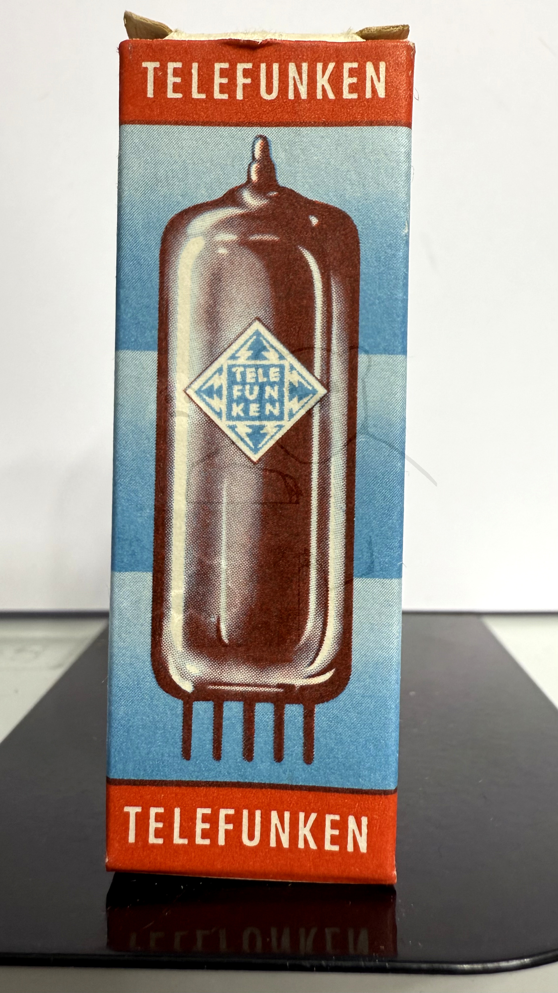 Röhre PC97 #4112 Verpackung Bild 1