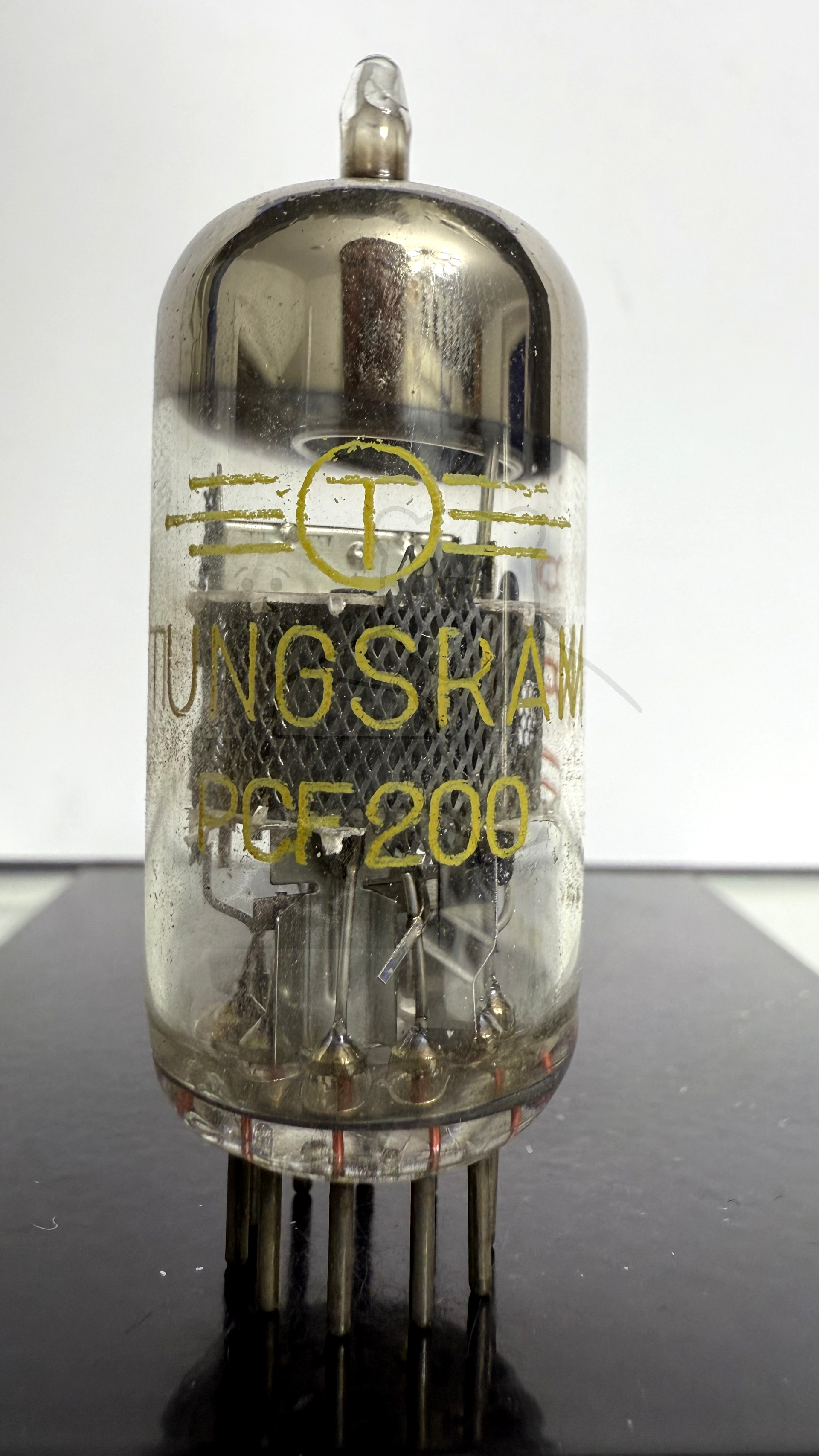 Röhre PCF200 #7325 Bild 1