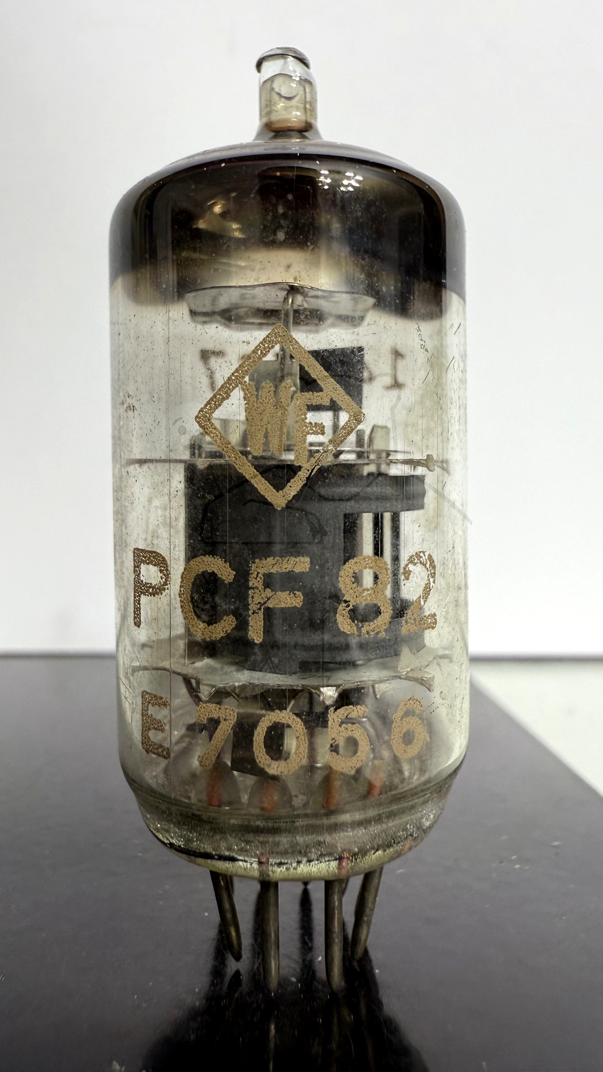 Röhre PCF82 #5724 Bild 1