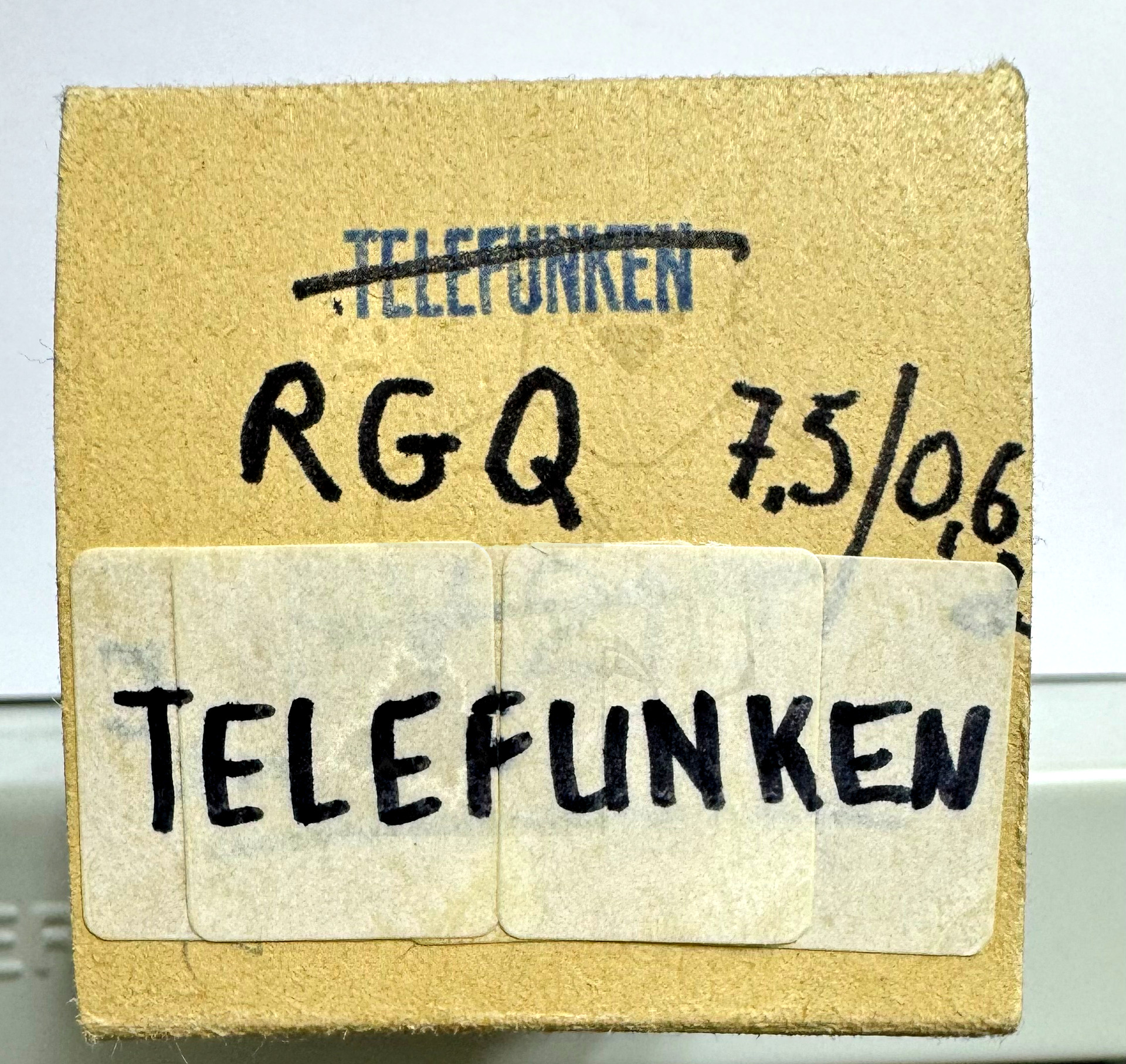 Röhre RGQ7,5-0,6 #7530 Verpackung Bild 2