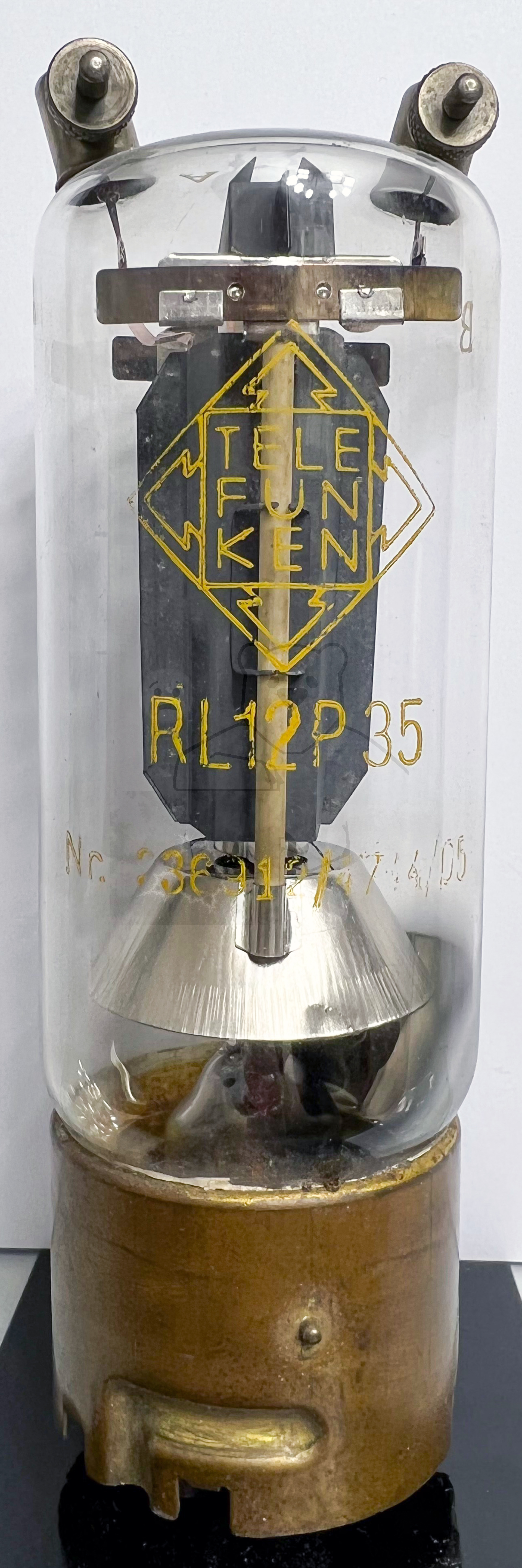 Röhre RL12P35 #4632 Bild 1