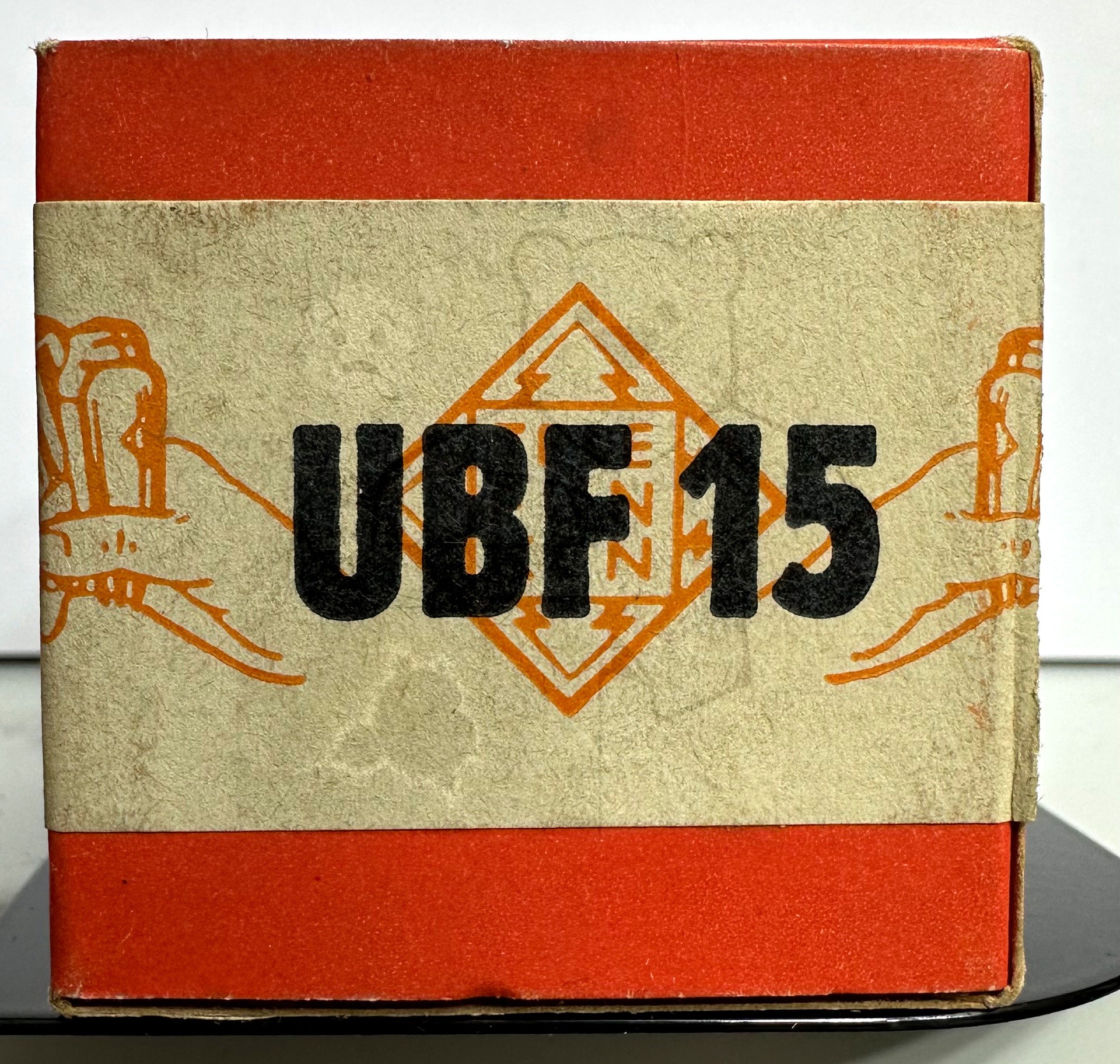 Röhre UBF15 #6826 Verpackung Bild 5