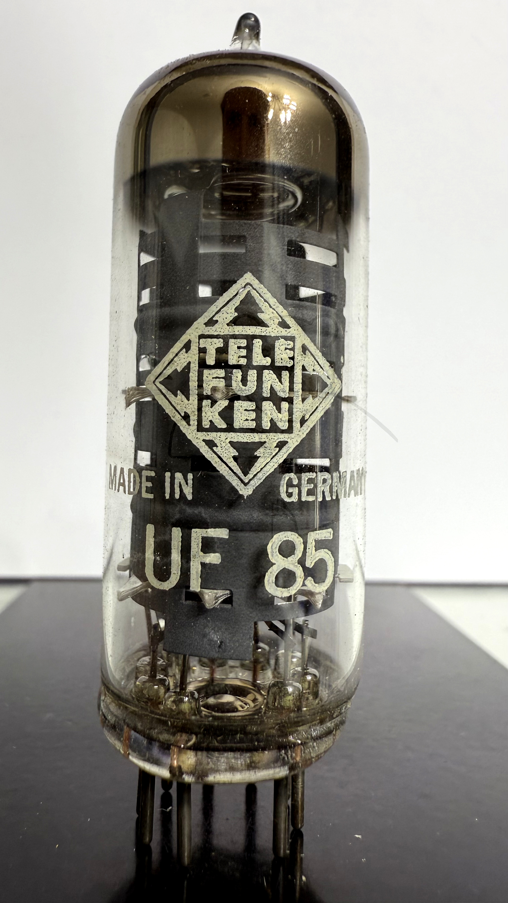 Röhre UF85 #7158 Bild 1
