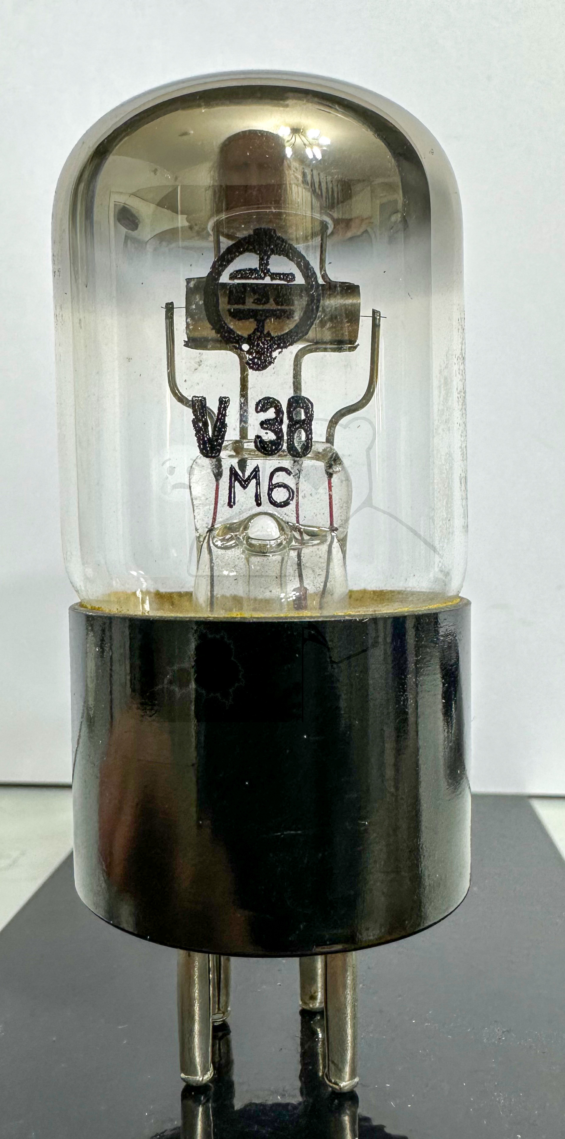 Röhre V38 #4677 Bild 1