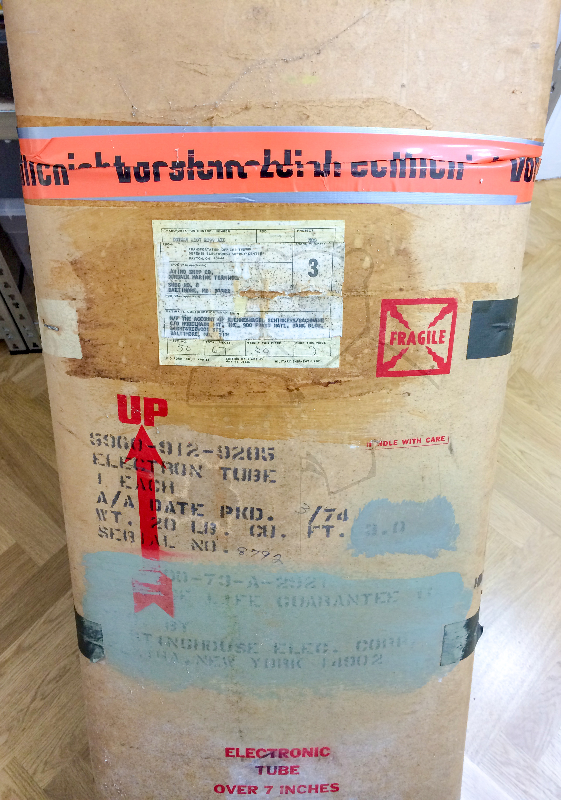 Röhre 5973 Transportverpackung, Seitenansicht