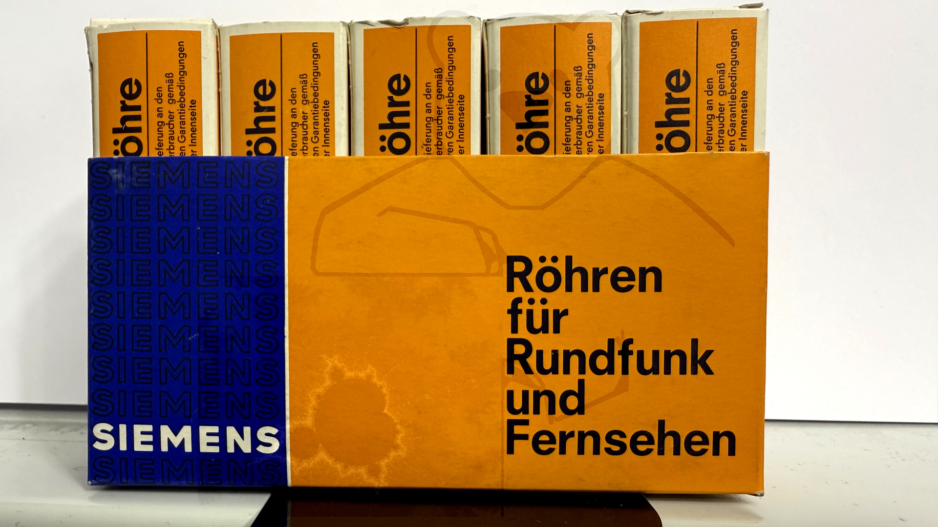 Röhre DY87 Verpackung Riegel Bild 1