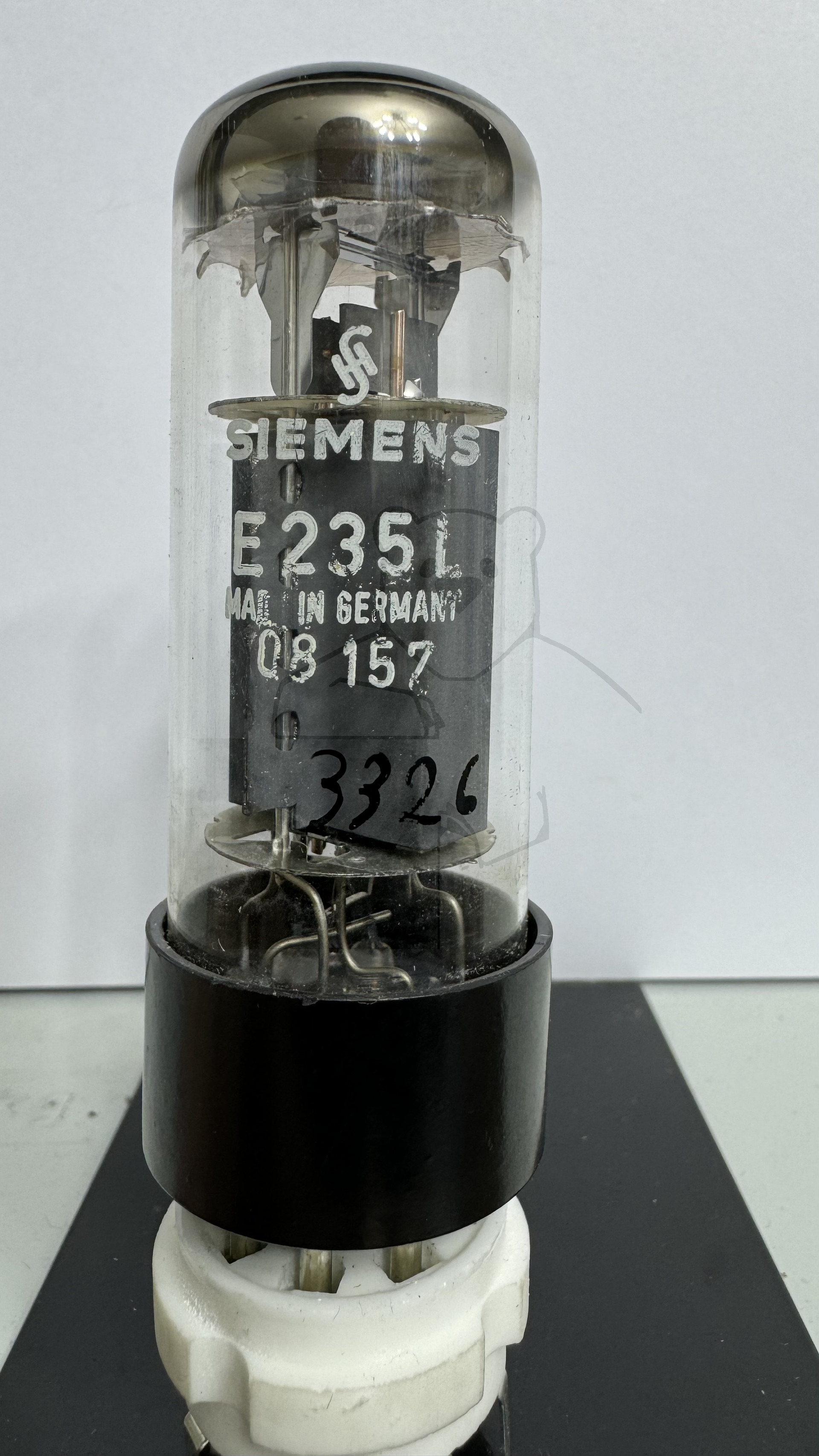 Röhre E235L #3326 Bild 1