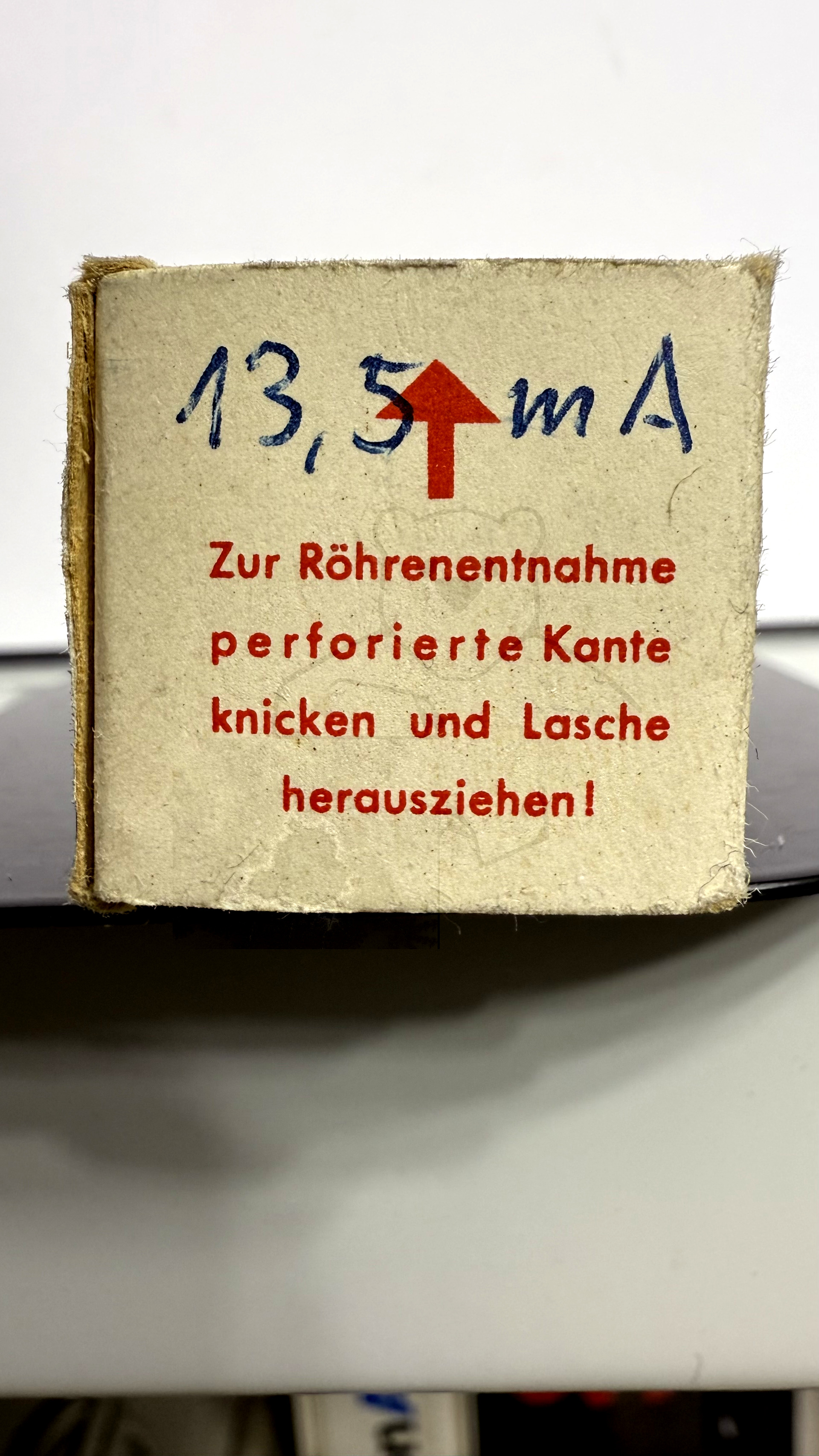 Röhre E81L #3381 Verpackung Bild 4
