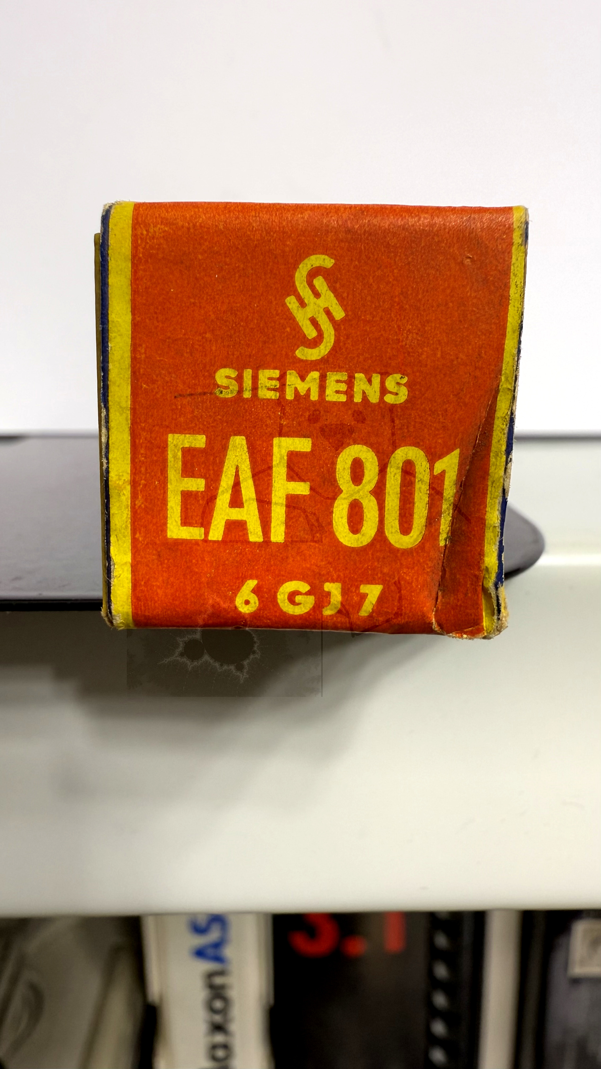 Röhre EAF801 #5930 Verpackung Bild 4