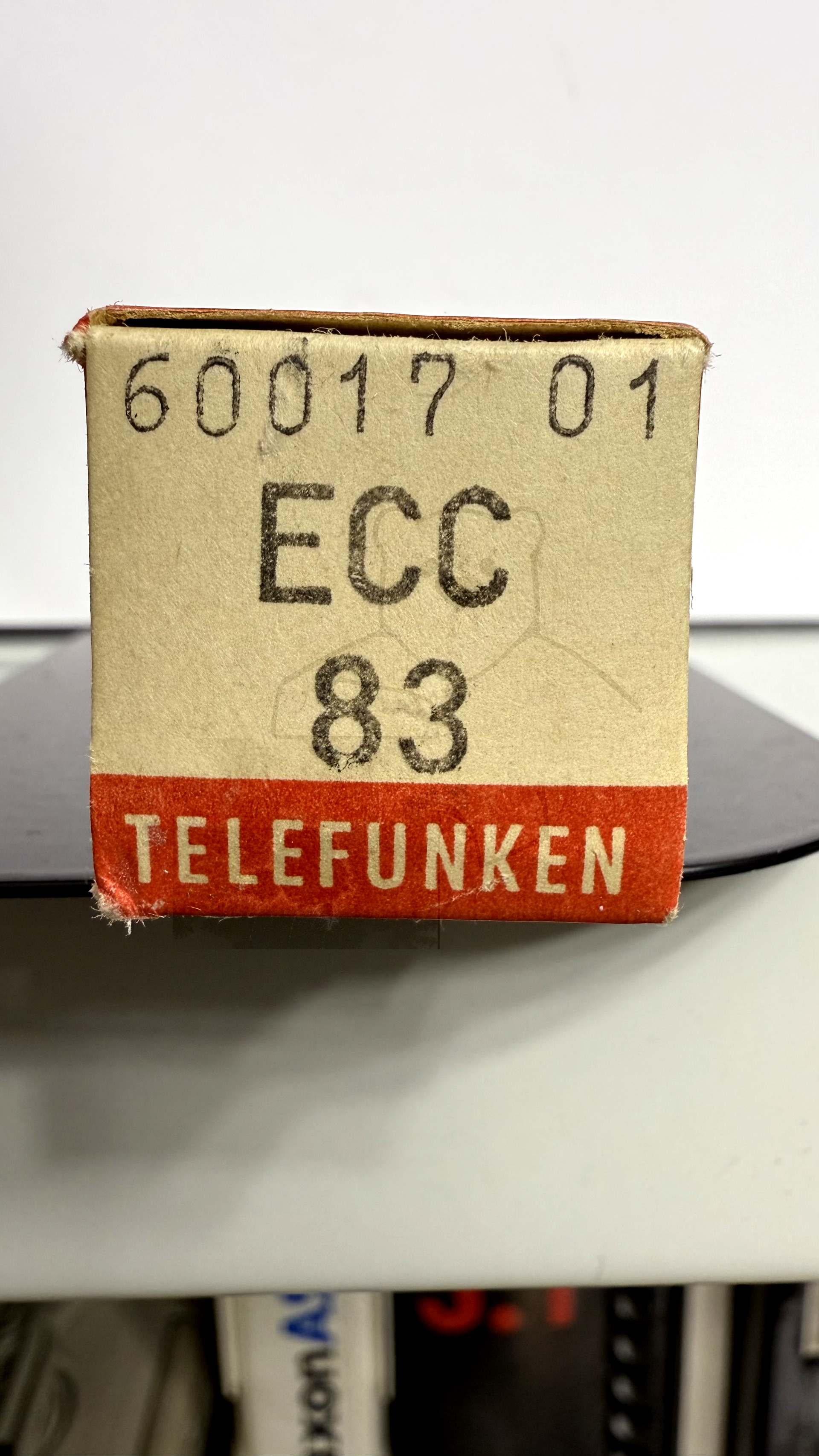 Röhre ECC83 #2365 Verpackung Bild 4